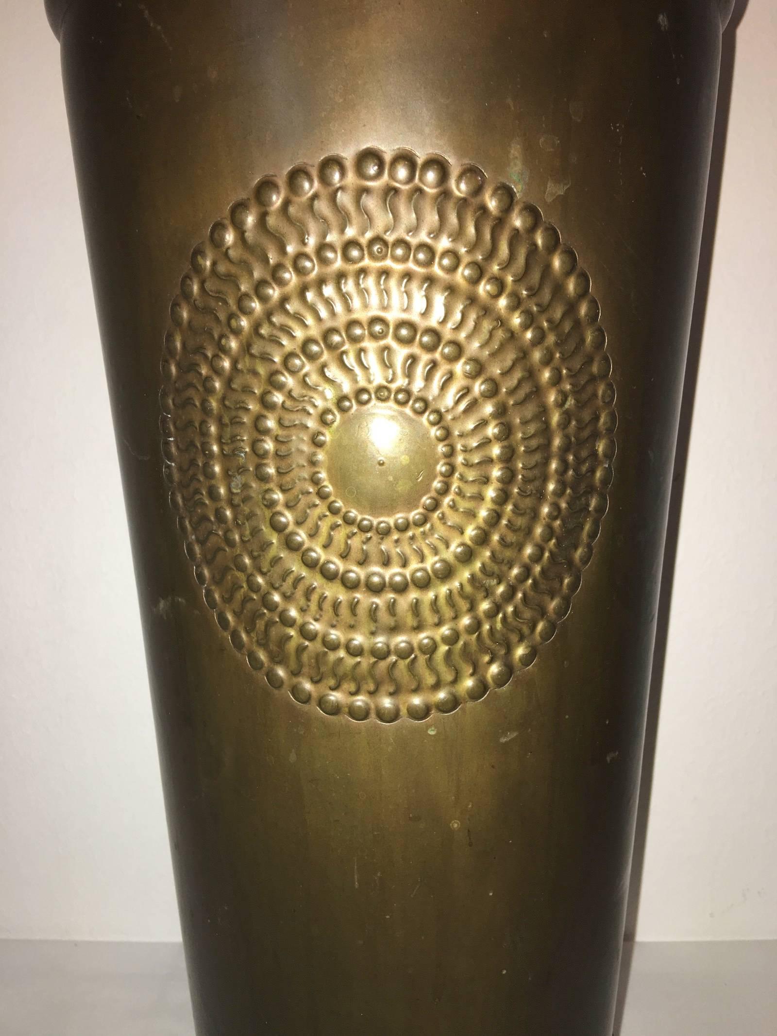 A nice copper umbrella stand with starburst sunburst motif, made in the 1930's in Germany. It has a small dent on the upper edge from normal use over the years. Have a look at the pictures. Great piece. .