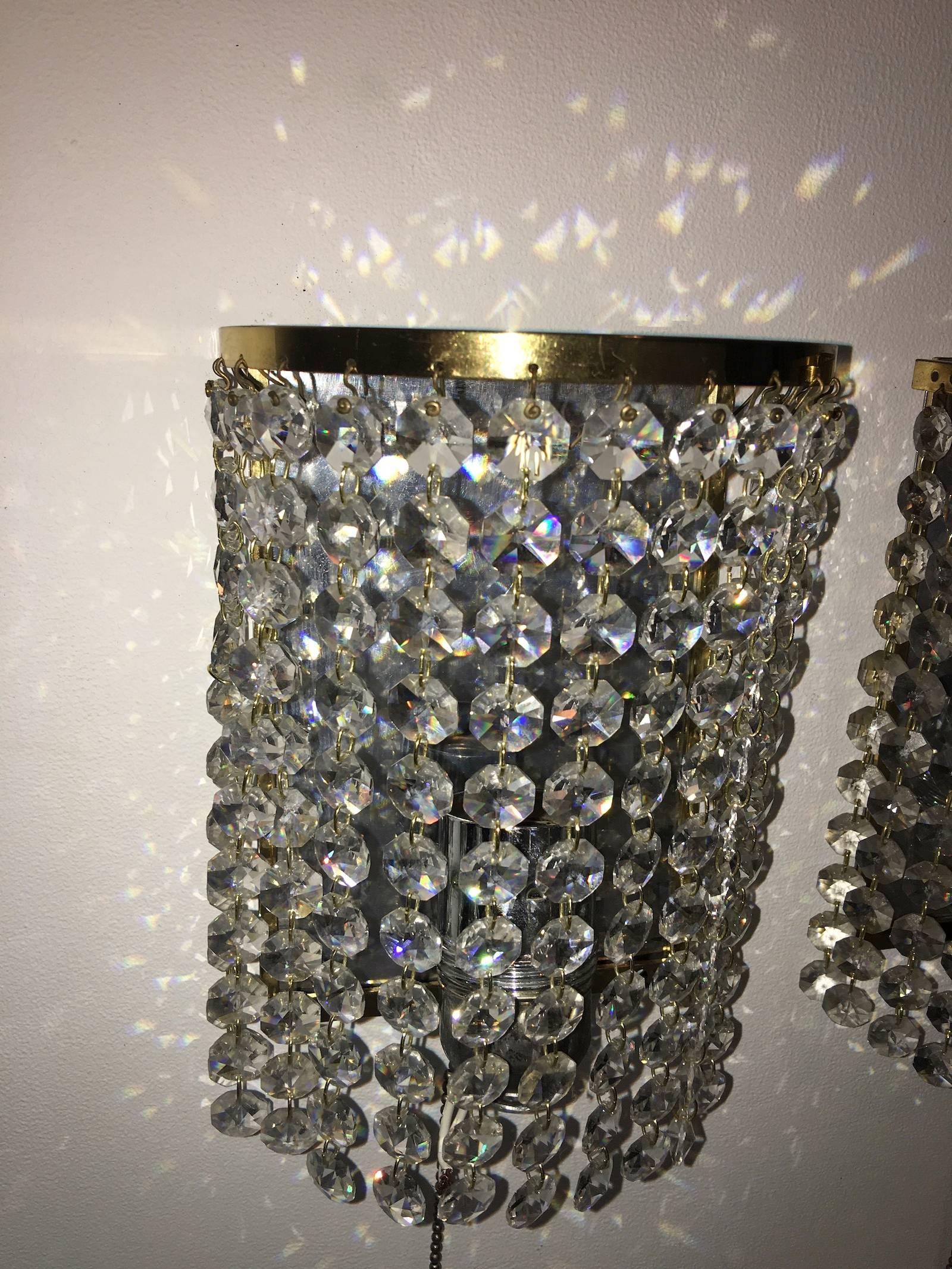 Pair of Crystal Raindrops Sconces In Good Condition For Sale In Frisco, TX