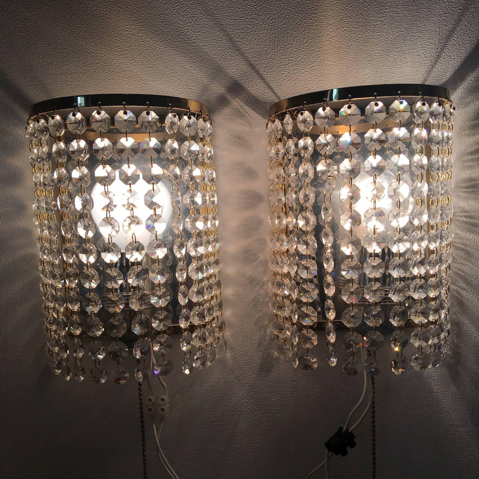 Mid-20th Century Pair of Crystal Raindrops Sconces For Sale