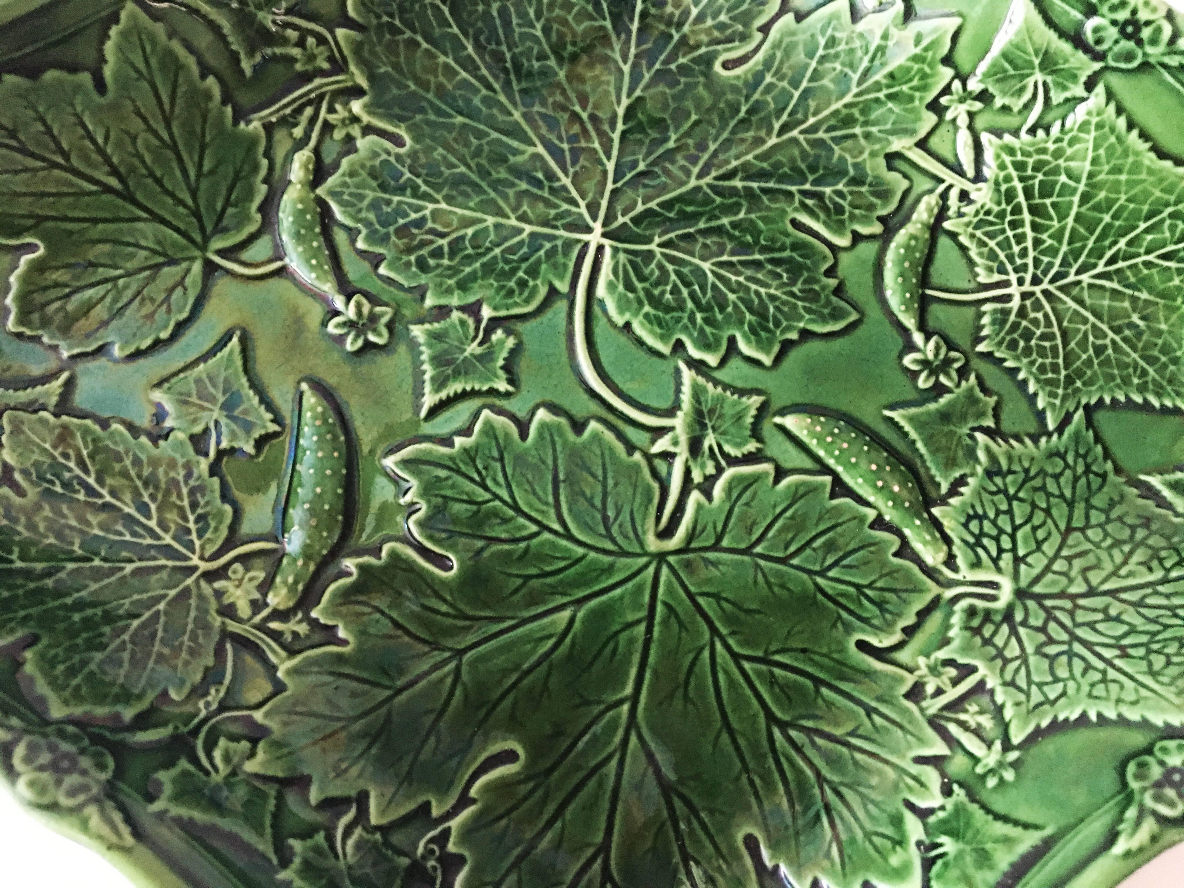 19th green English Victorian Majolica picked cucumbers platter in a losange shape.
Fine quality and details for this piece decorated with leaves of all sizes.