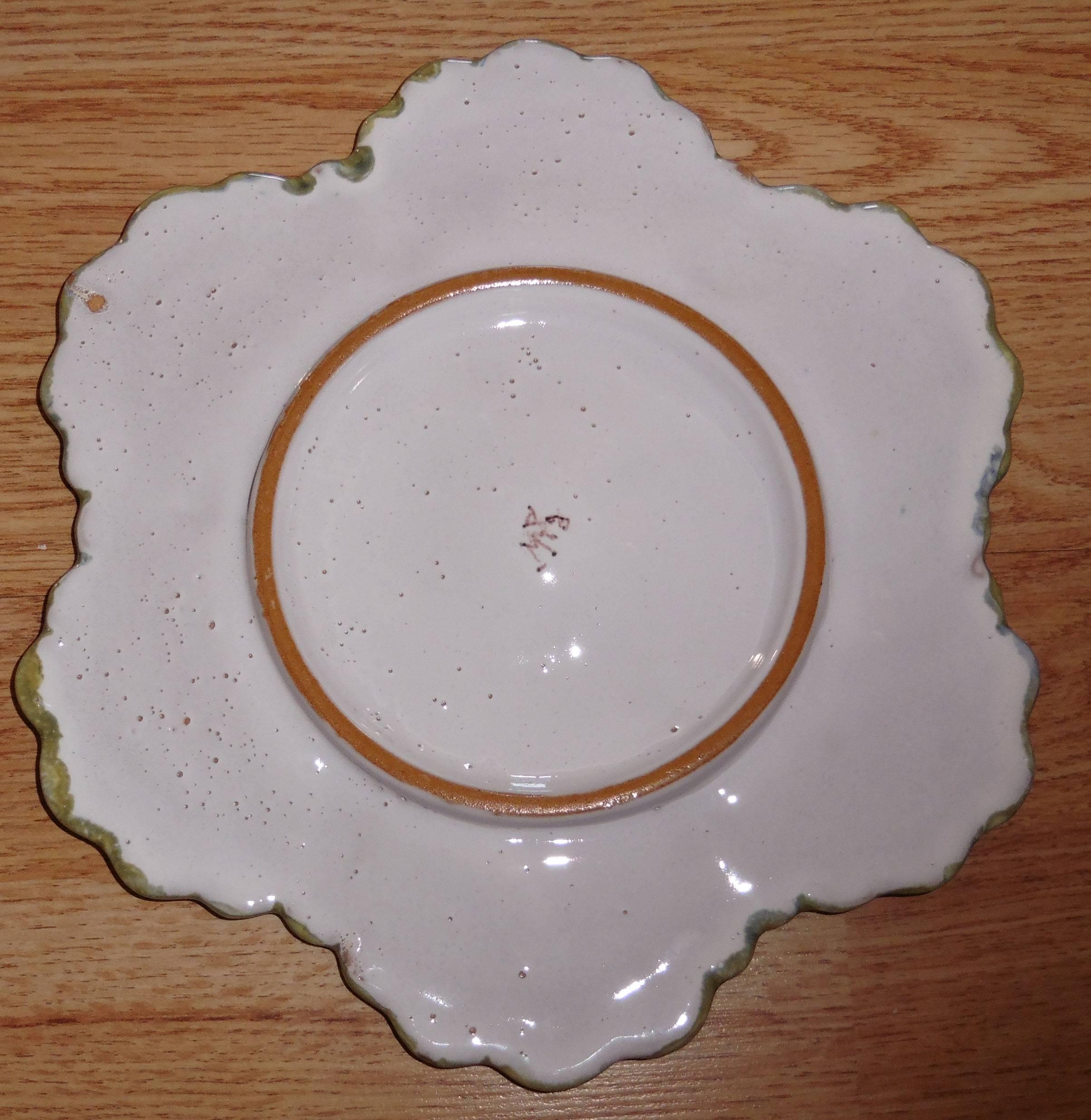 French faience oyster plate signed Martres-Tolosane, circa 1940.
Good conditions, some cooking bubbles on the glaze.
