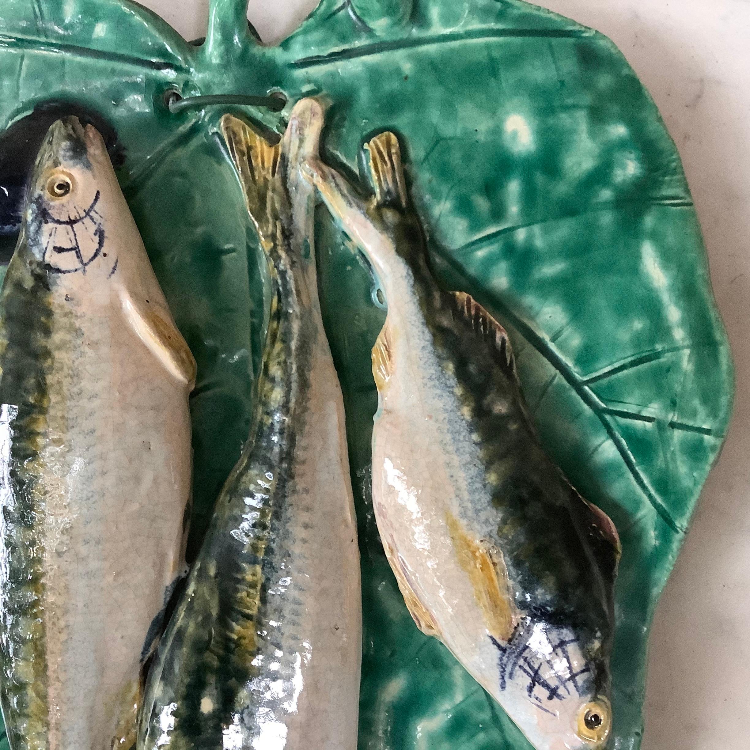 Piatto in maiolica Palissy Fishs Wall Renoleau, 1880 ca. in vendita 2