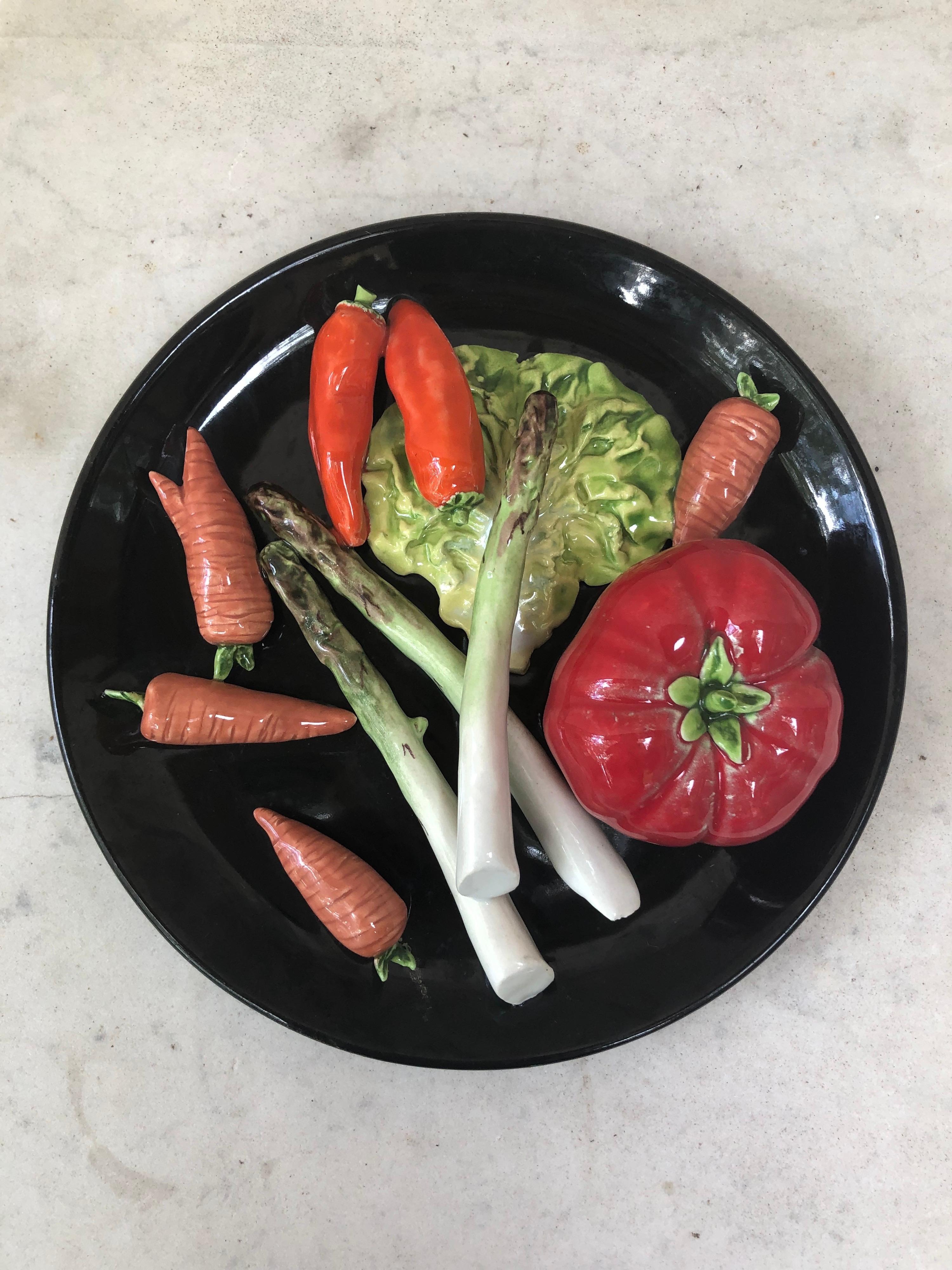 Majolica Vegetables Platter Vallauris, circa 1950 In Good Condition For Sale In Austin, TX