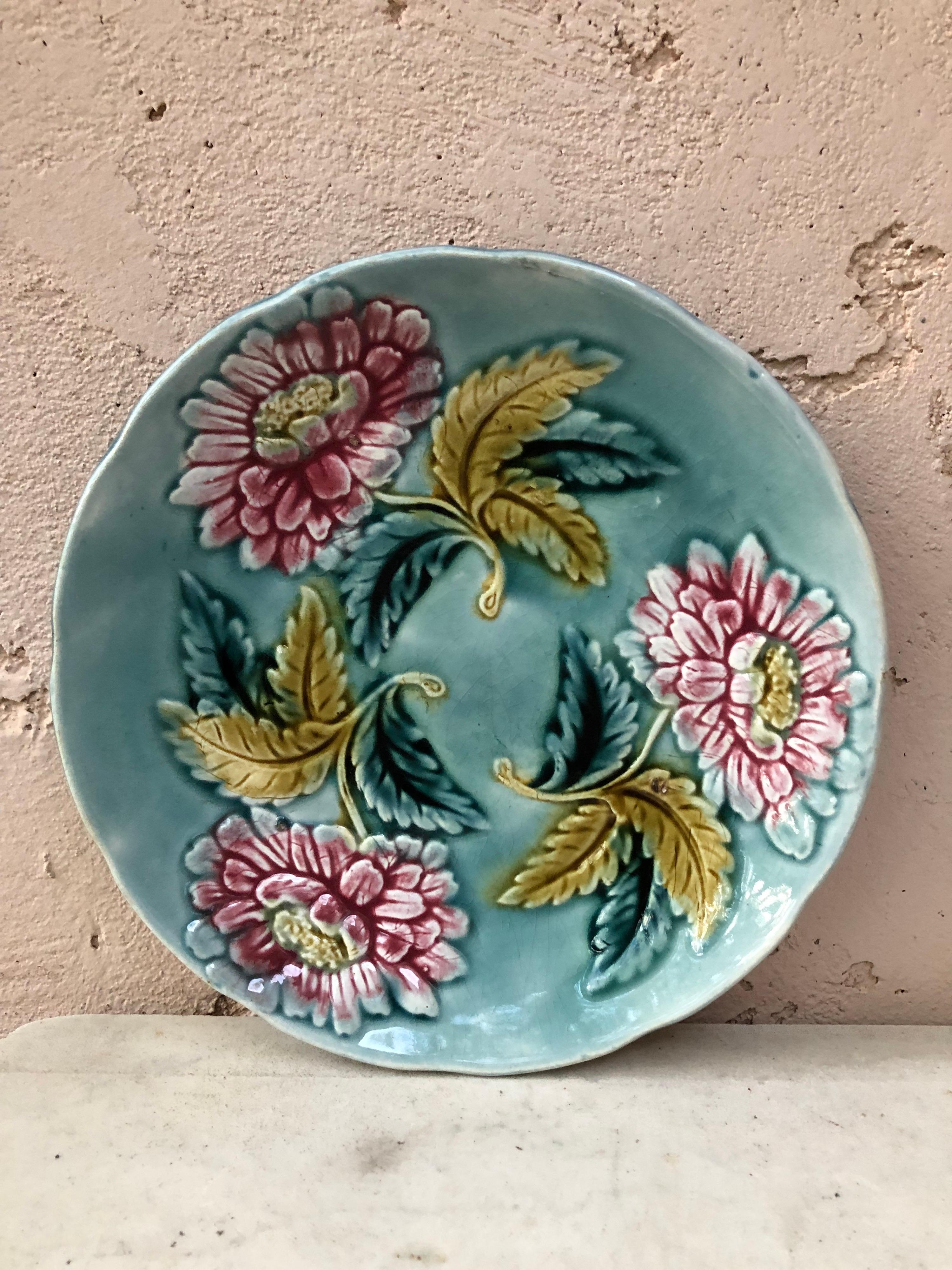 French Majolica Red Flowers Plate, circa 1890 3