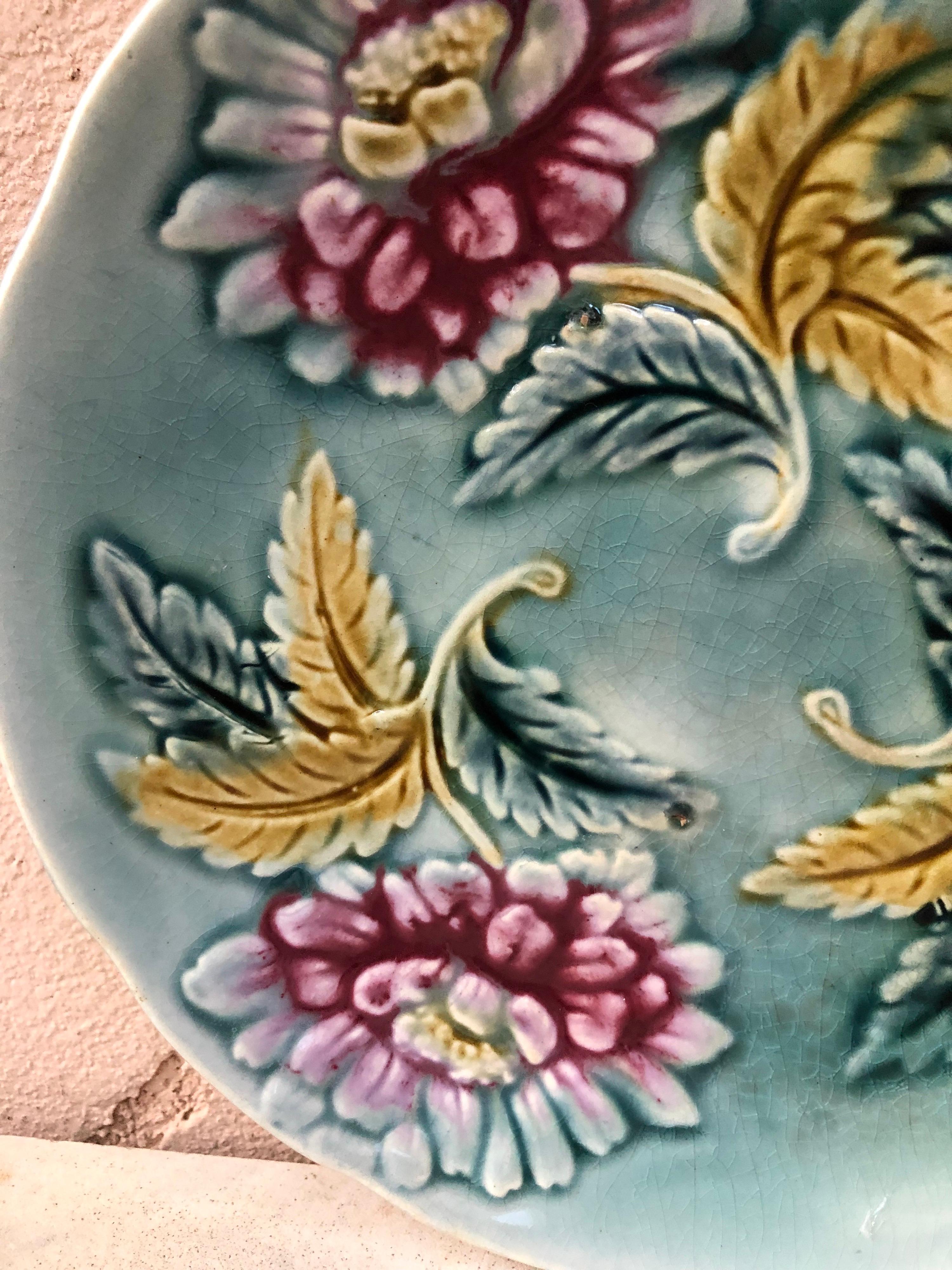 French Majolica Red Flowers Plate, circa 1890 5