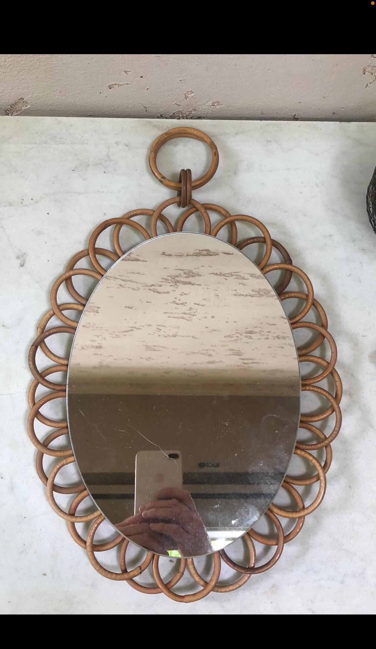 French Rattan Flower Mirror with Chain, circa 1950 In Good Condition In Austin, TX