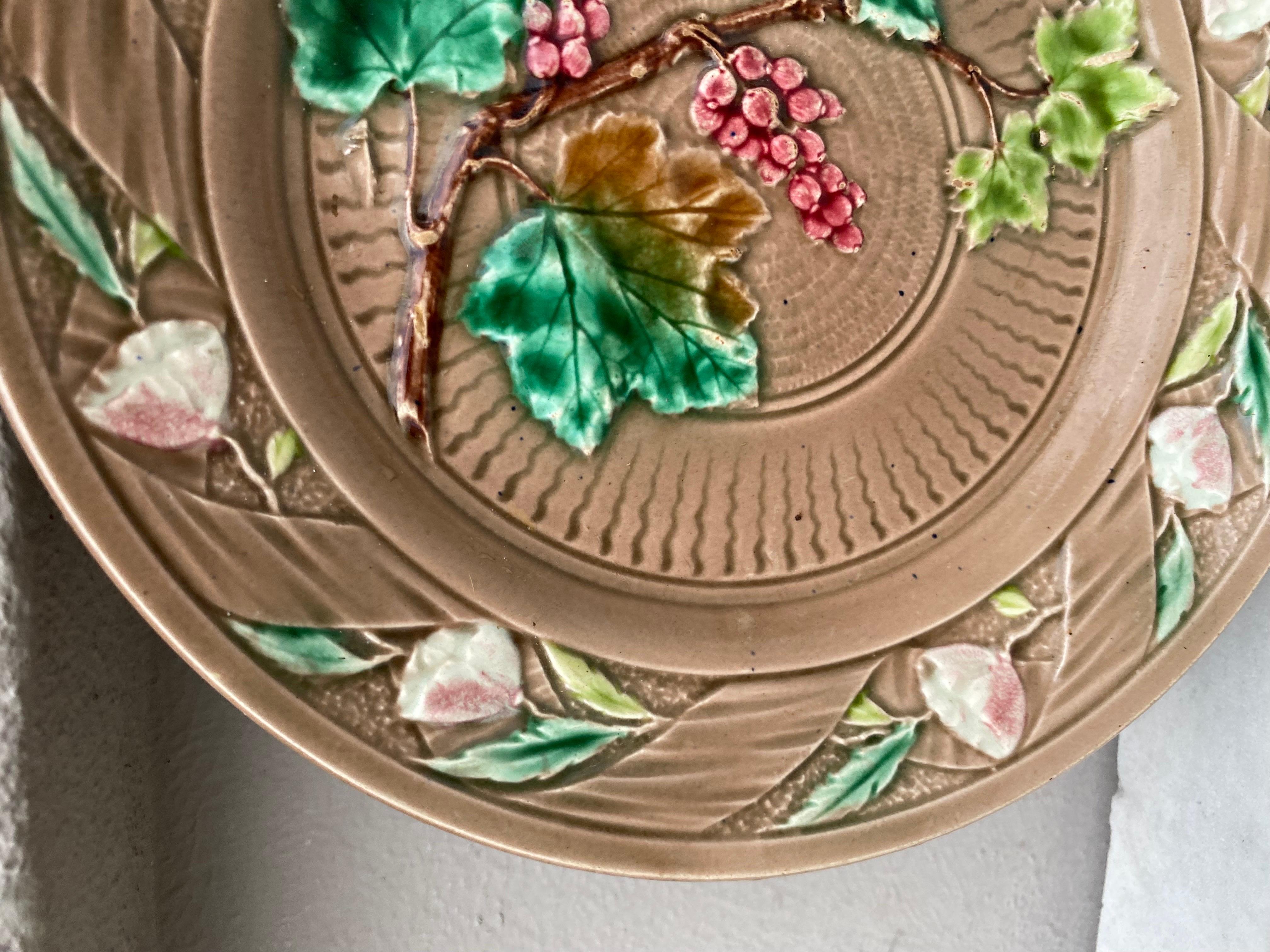 Ceramic French Majolica Grape & Flowers Plate Luneville, circa 1880 For Sale
