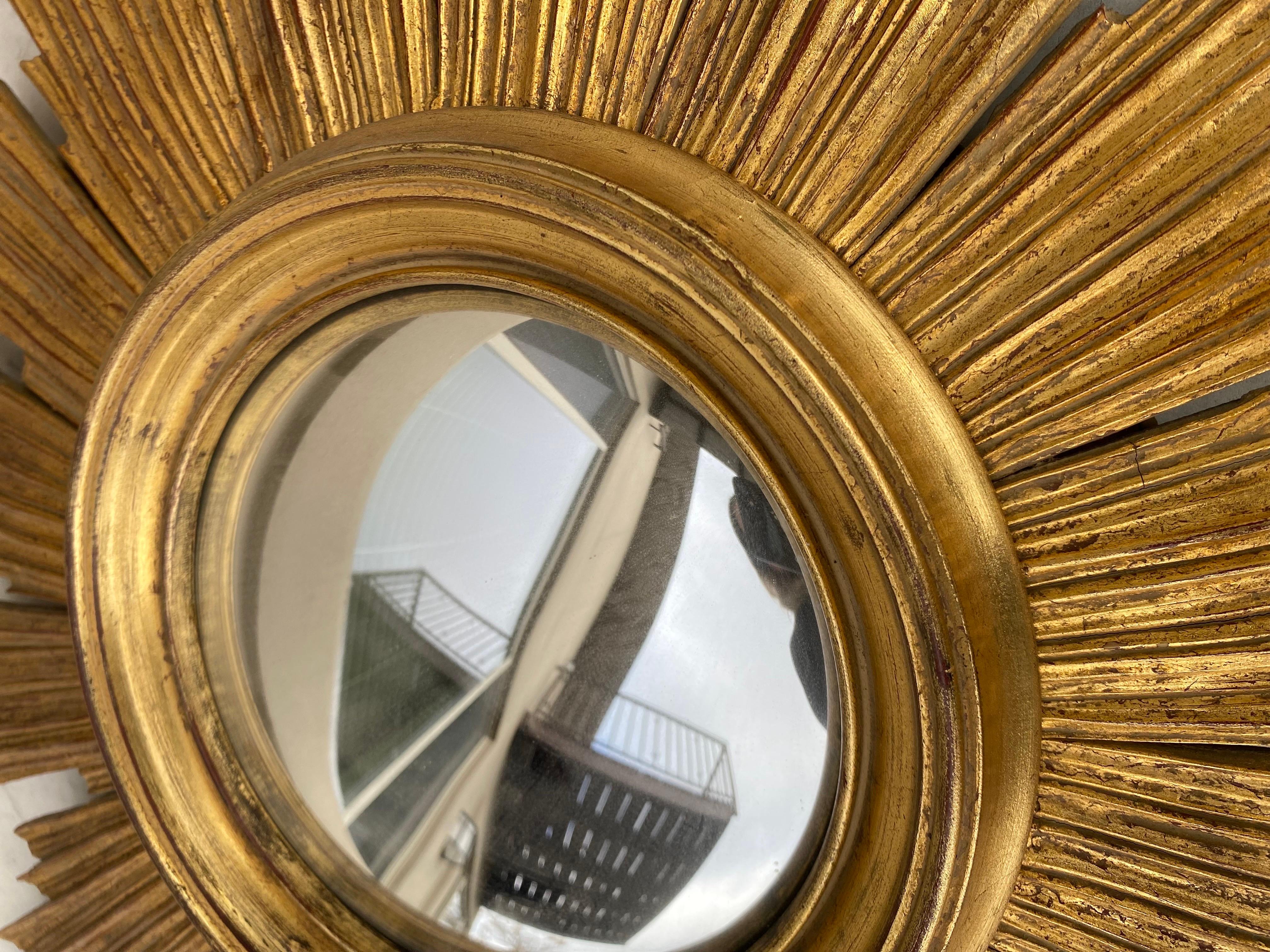 French Gilded Wood Convex Sunburst Mirror For Sale 2