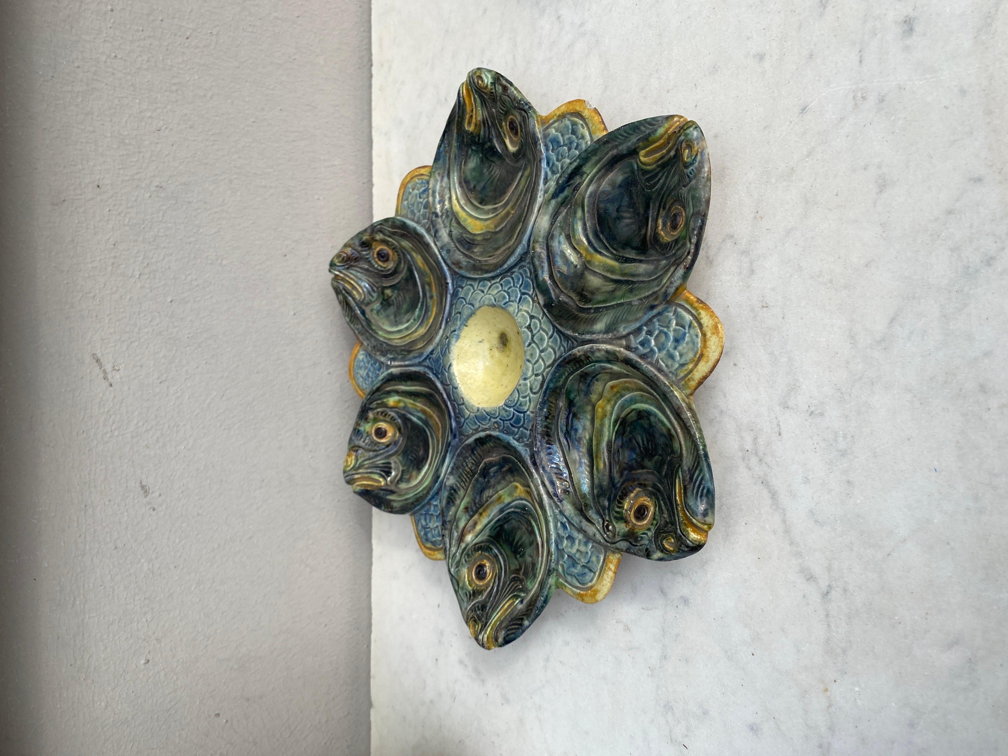Majolica Palissy Fish Heads Oyster Plate Thomas Sergent, circa 1880 For Sale 5