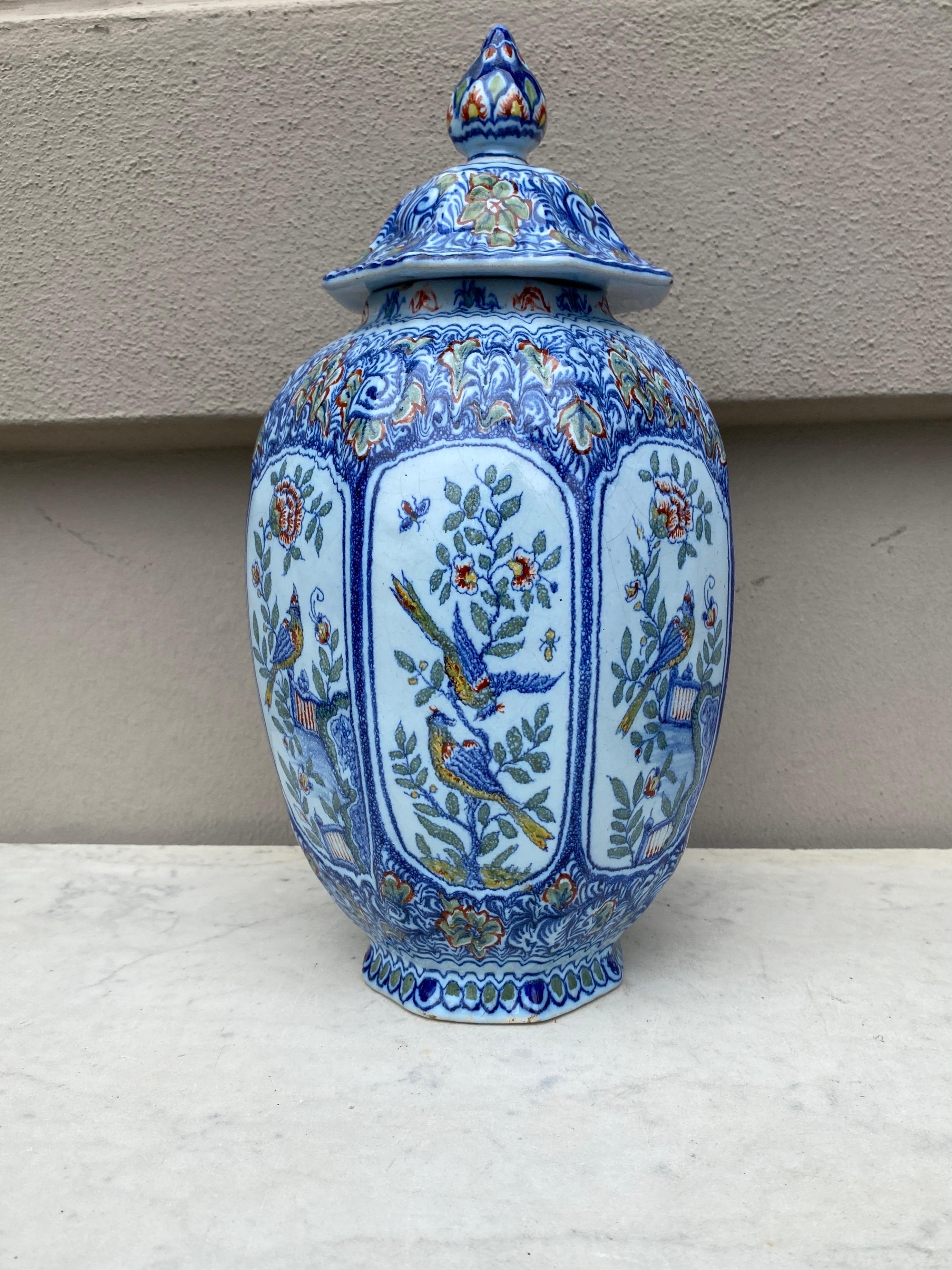 Large Blue and White French Faience Ginger Jar with Birds Desvres, circa 1880 For Sale 3