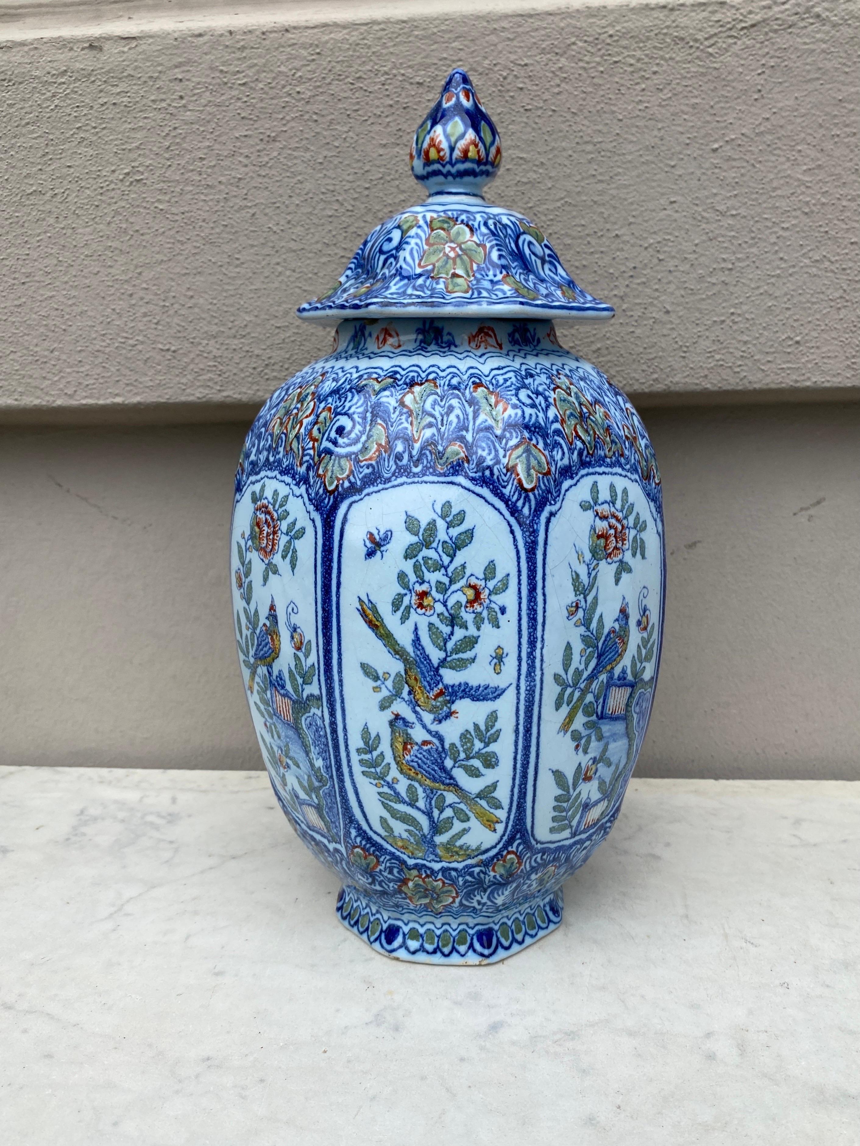 Large Blue and White French Faience Ginger Jar with Birds Desvres, circa 1880 For Sale 5