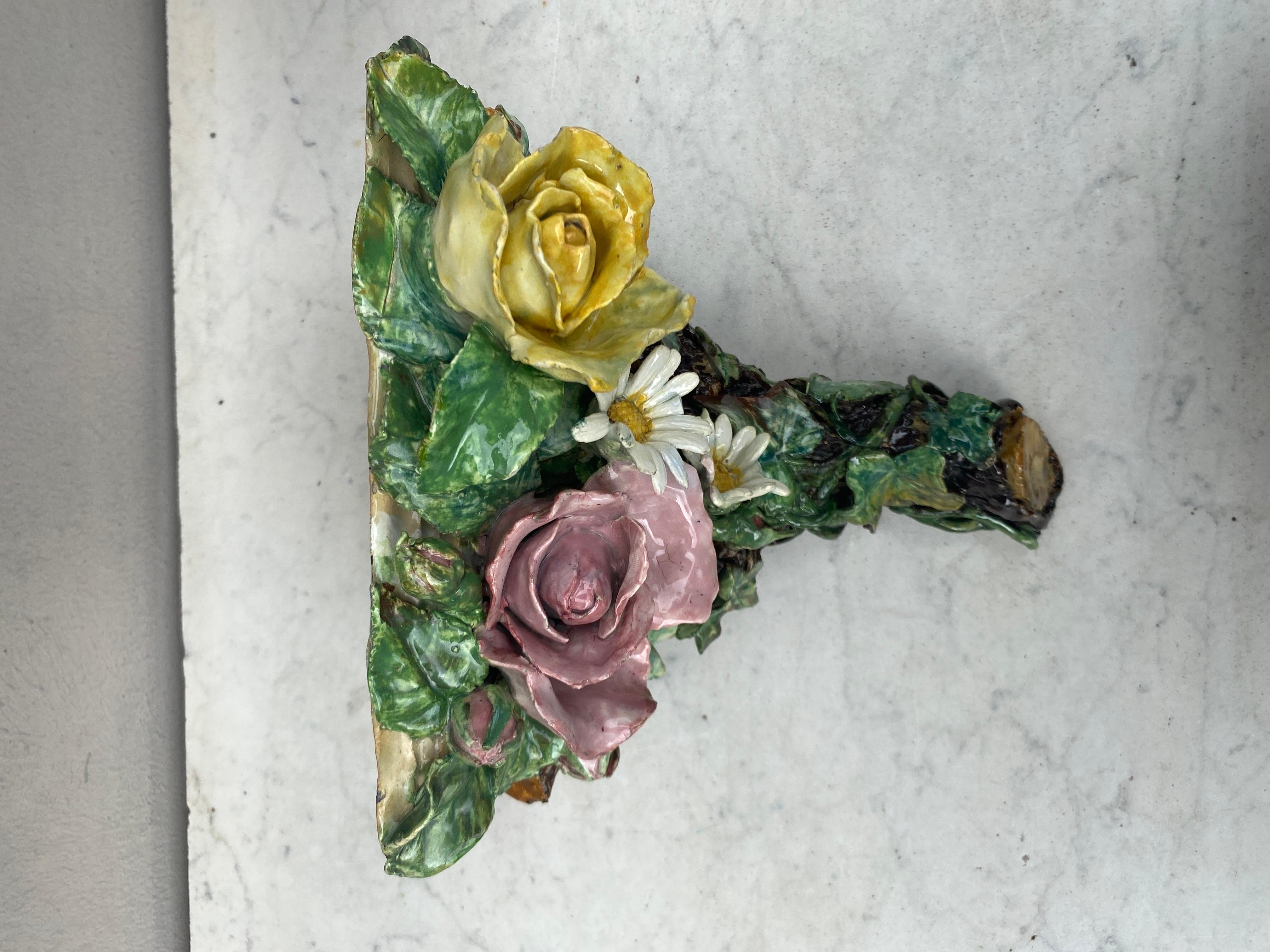 Unusual 19th Century French Majolica Sconce with Roses and Daisies For Sale 3