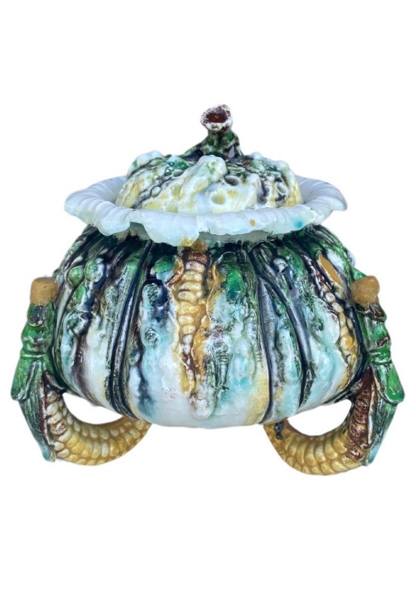 Rare English Majolica Turkey Jardiniere circa 1880 For Sale 3