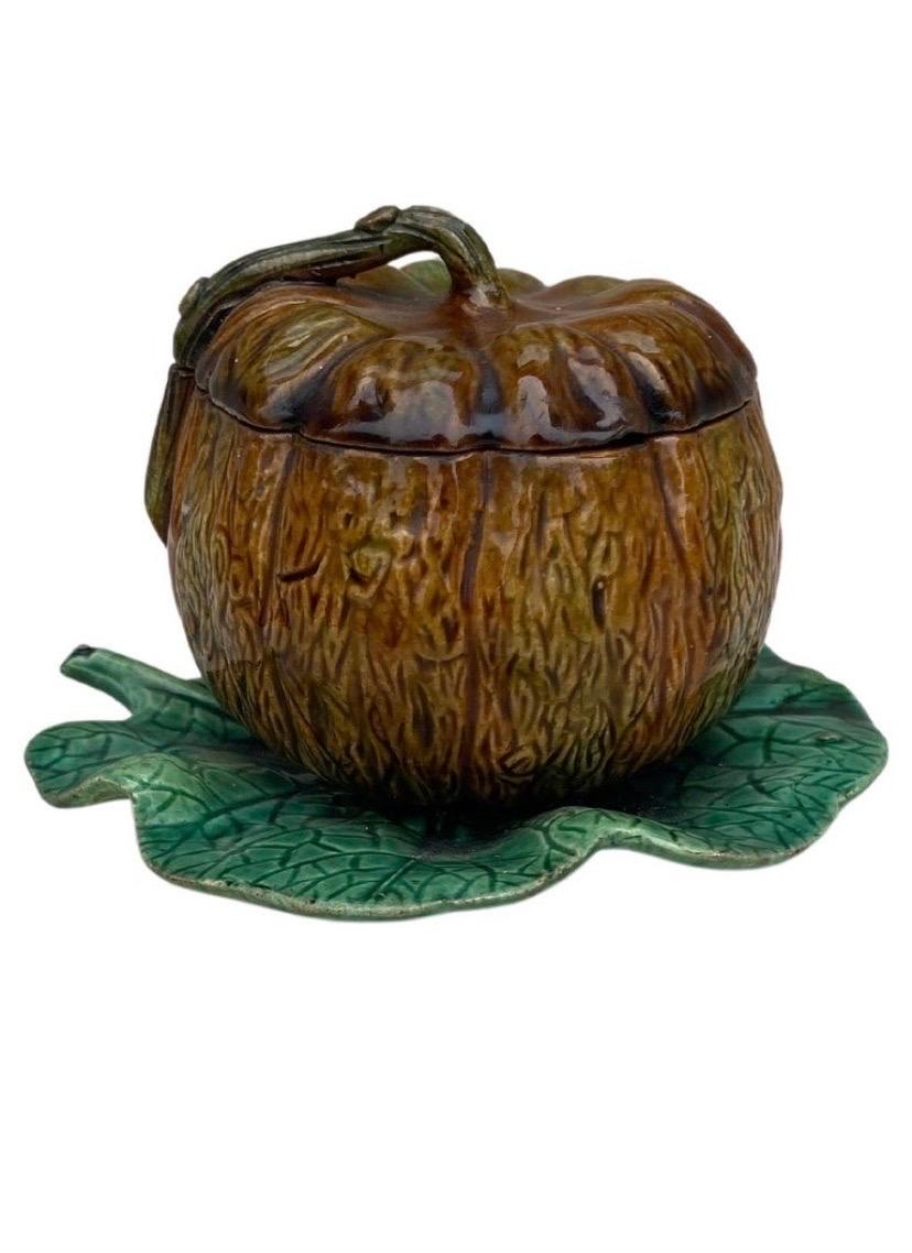 Rare English Majolica Turkey Jardiniere circa 1880 For Sale 5