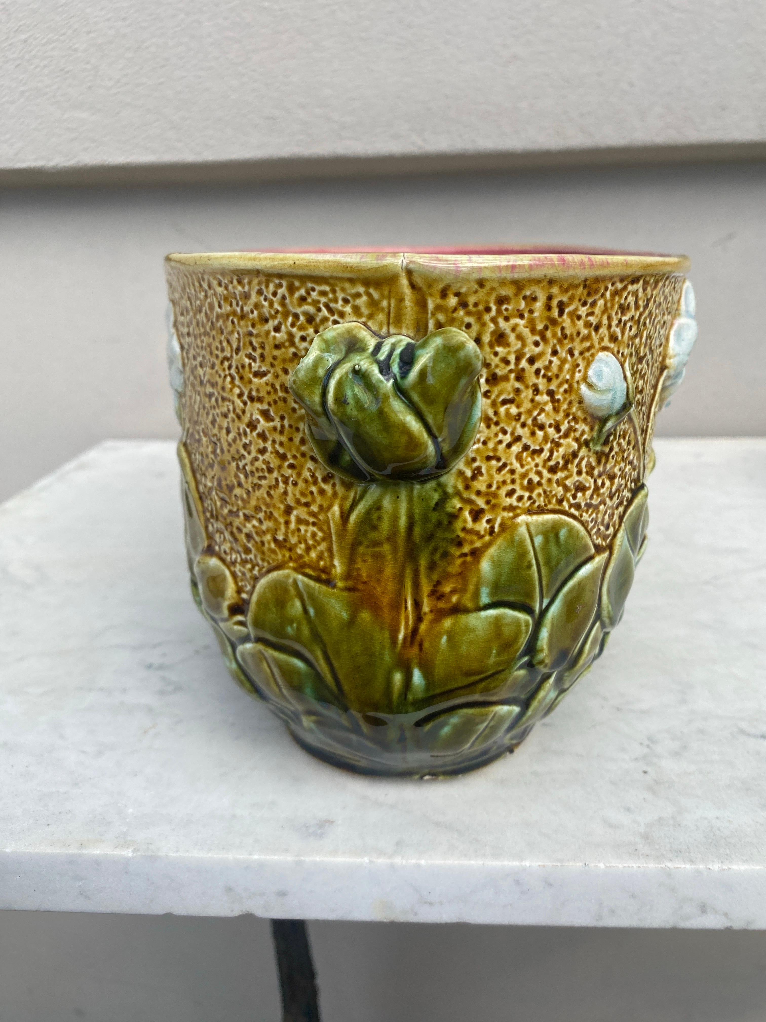French Majolica White Flowers Jardinière, circa 1880 For Sale 1