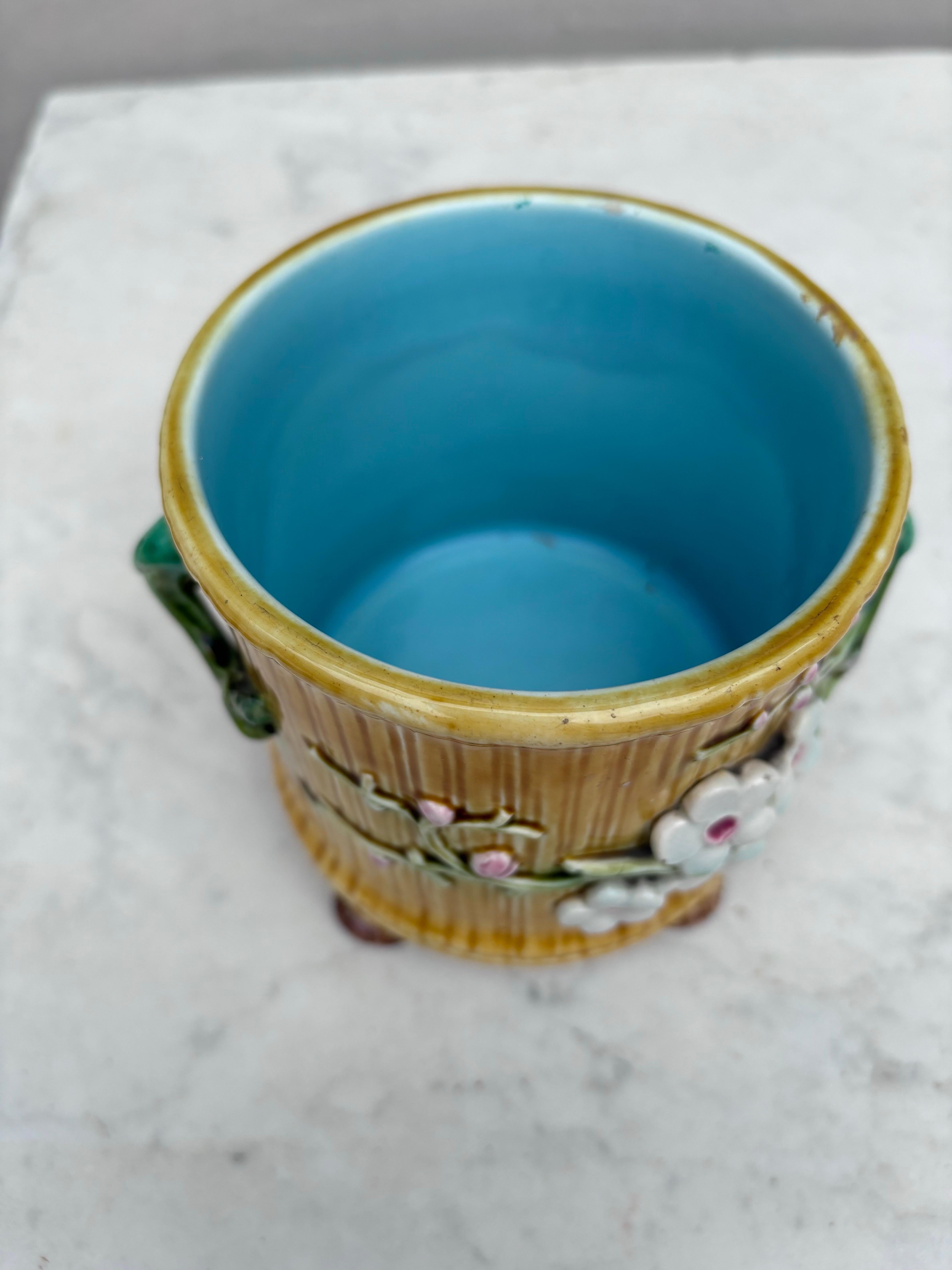 Vittoriano Cache Pot in bambù maiolica del XIX secolo Sarreguemines in vendita