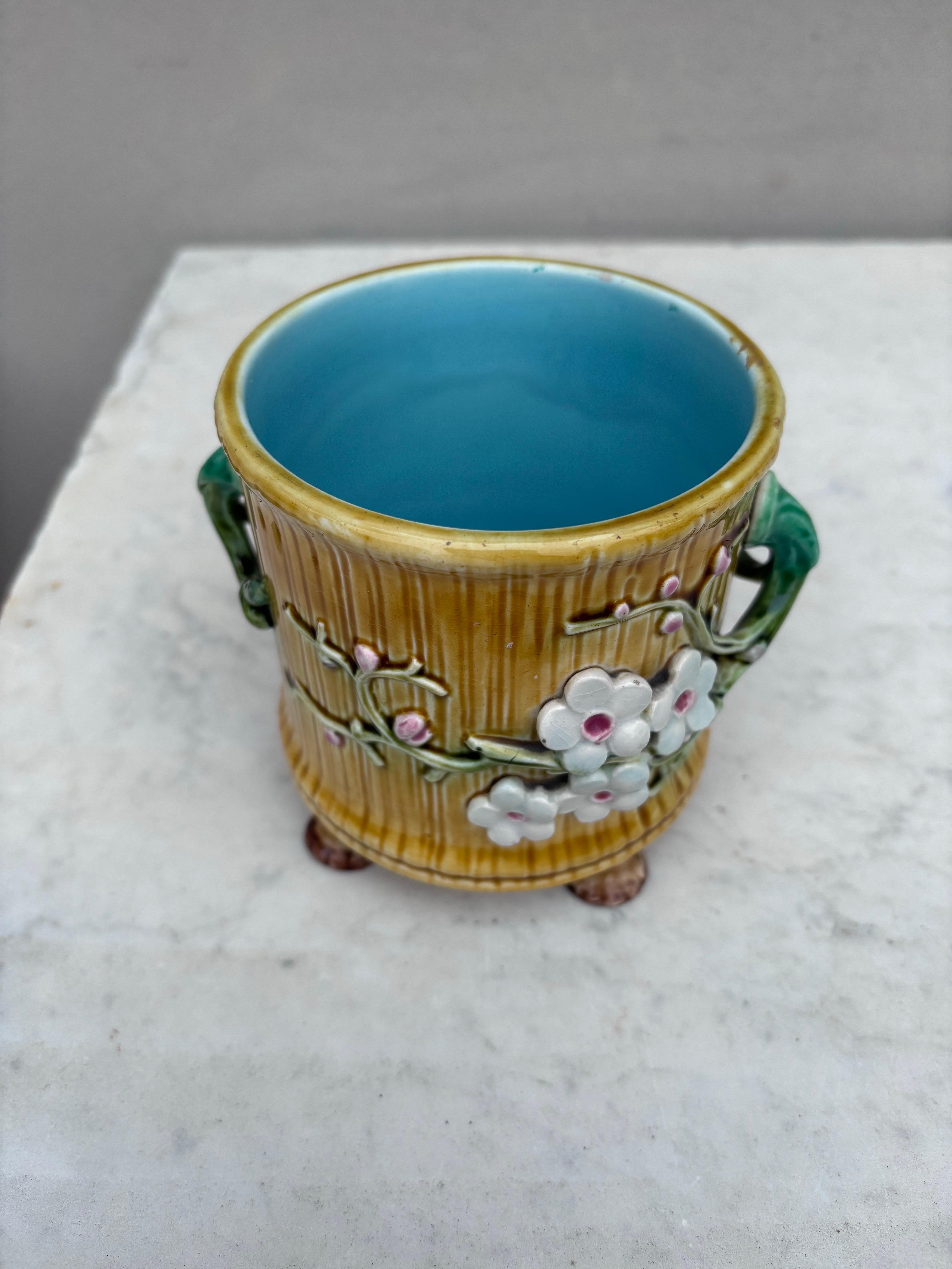 Francese Cache Pot in bambù maiolica del XIX secolo Sarreguemines in vendita