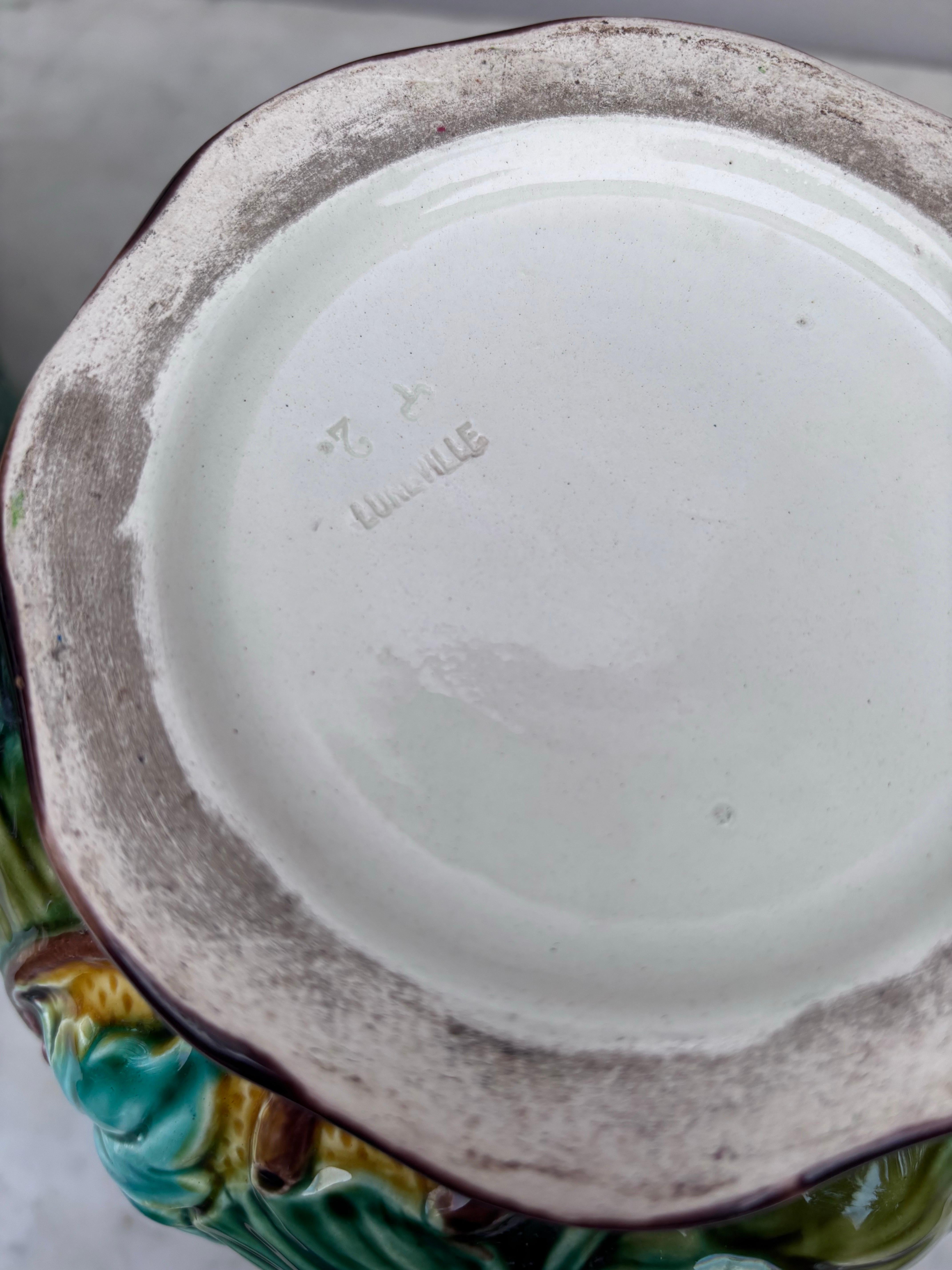 Paire de pots en majolique à fleurs et feuilles en Cache Luneville Circa 1890 en vente 6