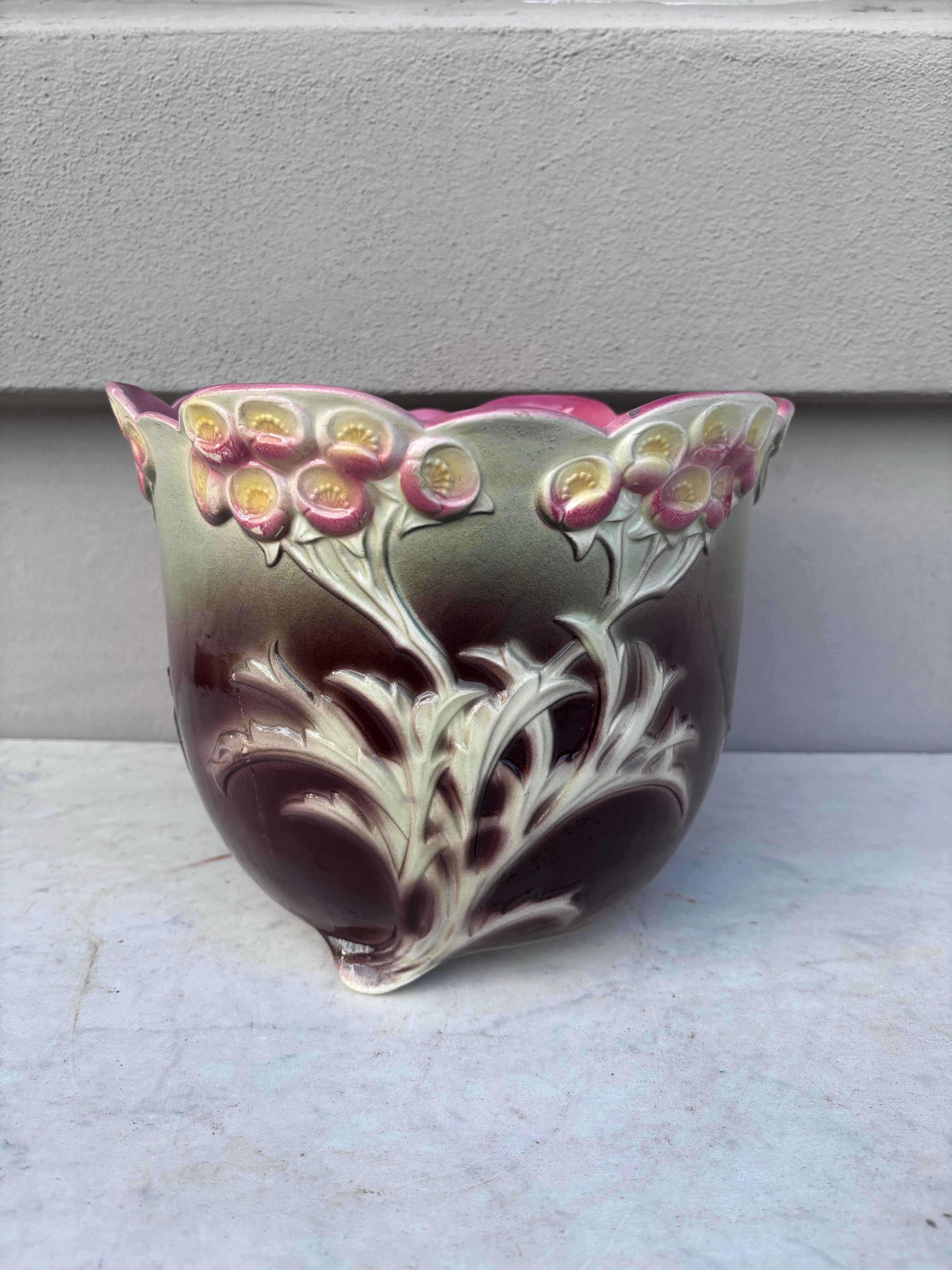 Art nouveau Cache pot de fleurs en majolique  Keller & Guerin A Clement, vers 1900 en vente