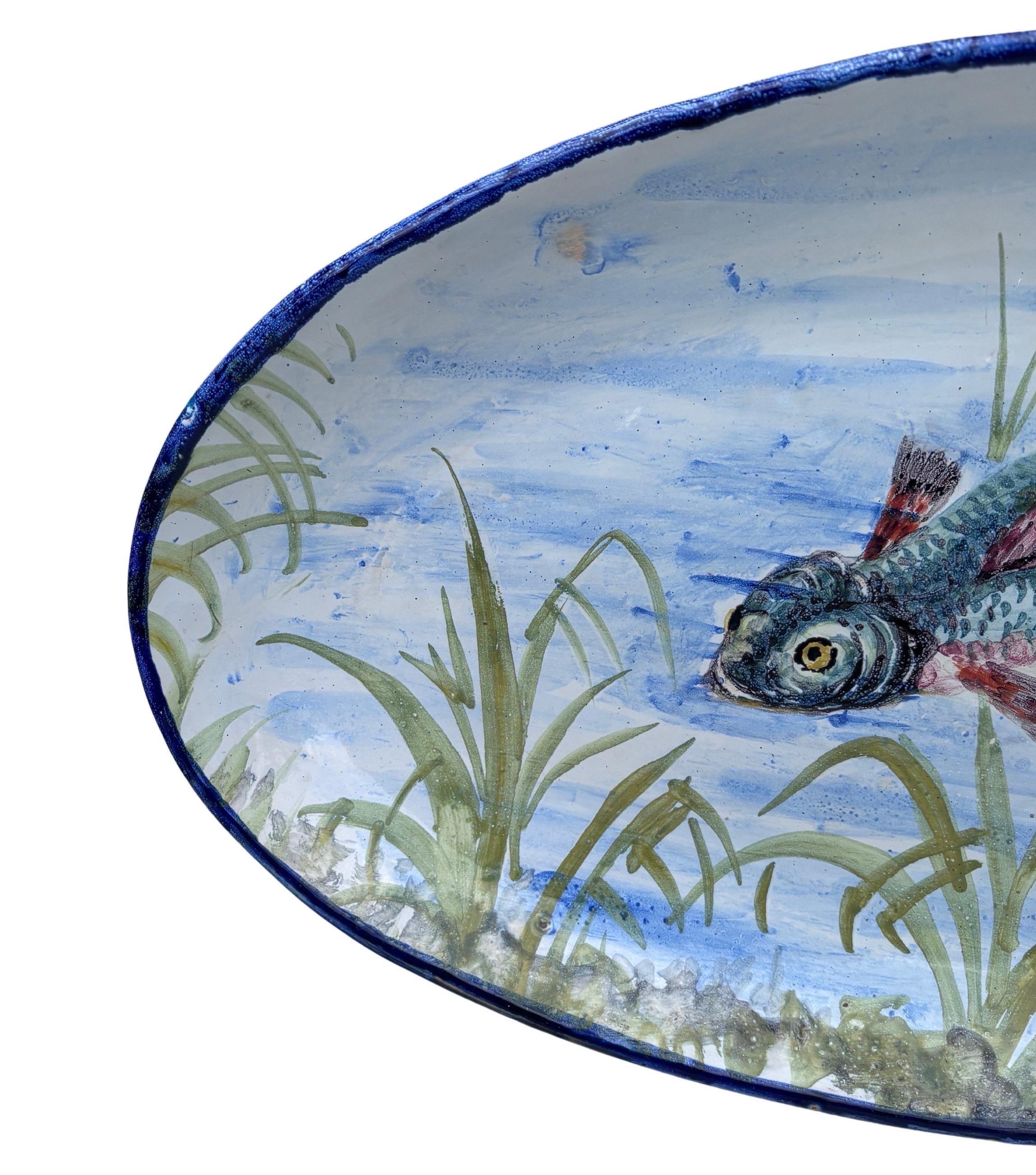 Große französische Fayence-Fischplatte CIRCA 1930 (Art déco) im Angebot