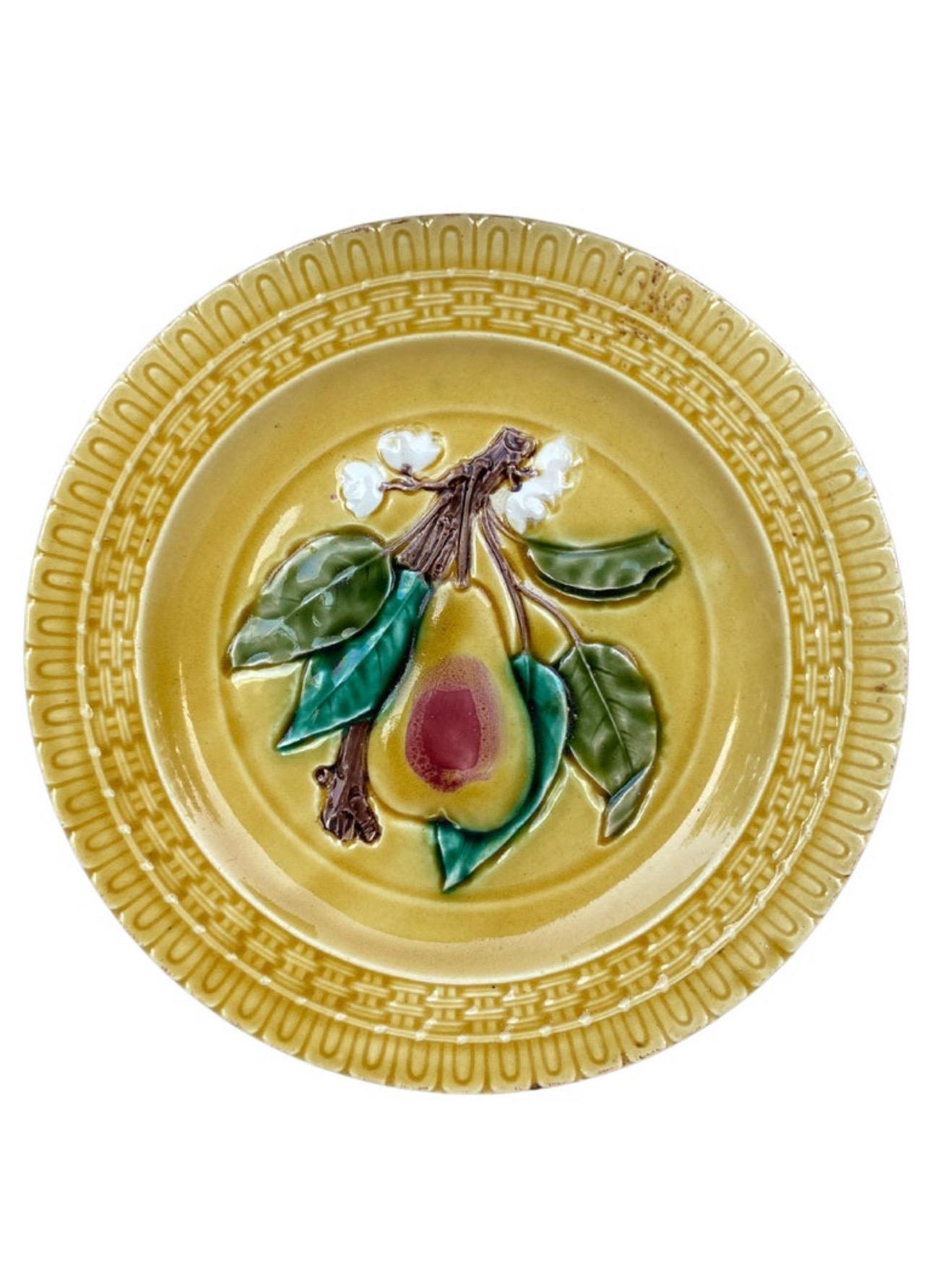 Majolica Pears Plate Keller & Guerin Saint Clement For Sale 2