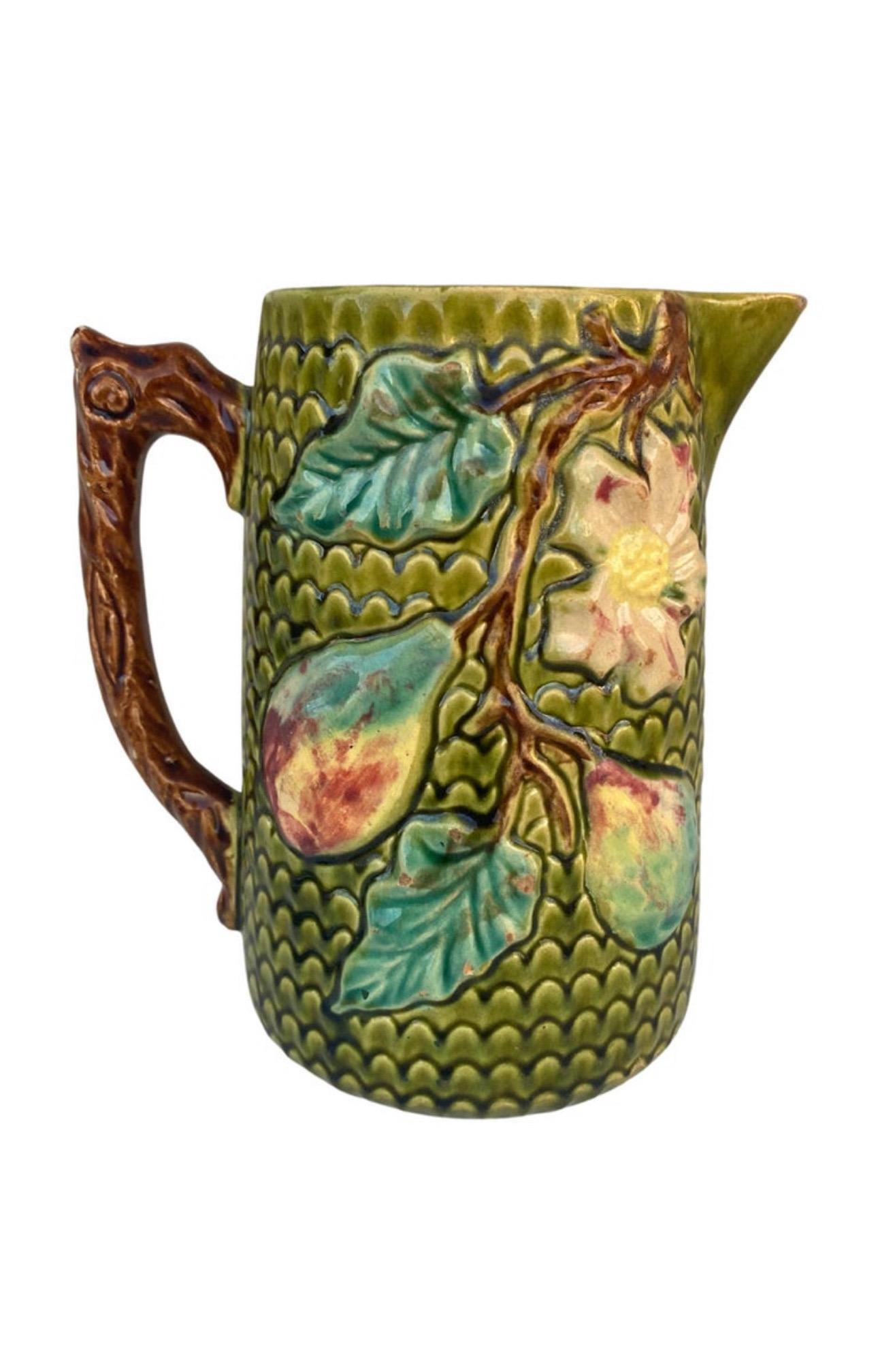 Majolica Pears Plate Keller & Guerin Saint Clement In Good Condition For Sale In Austin, TX
