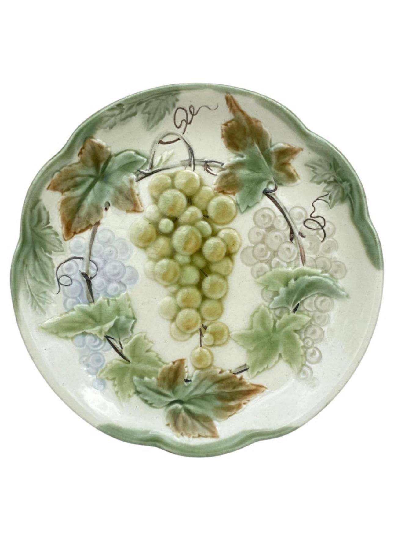 Majolica Grapes Plate Keller & Guerin Saint Clement For Sale 1