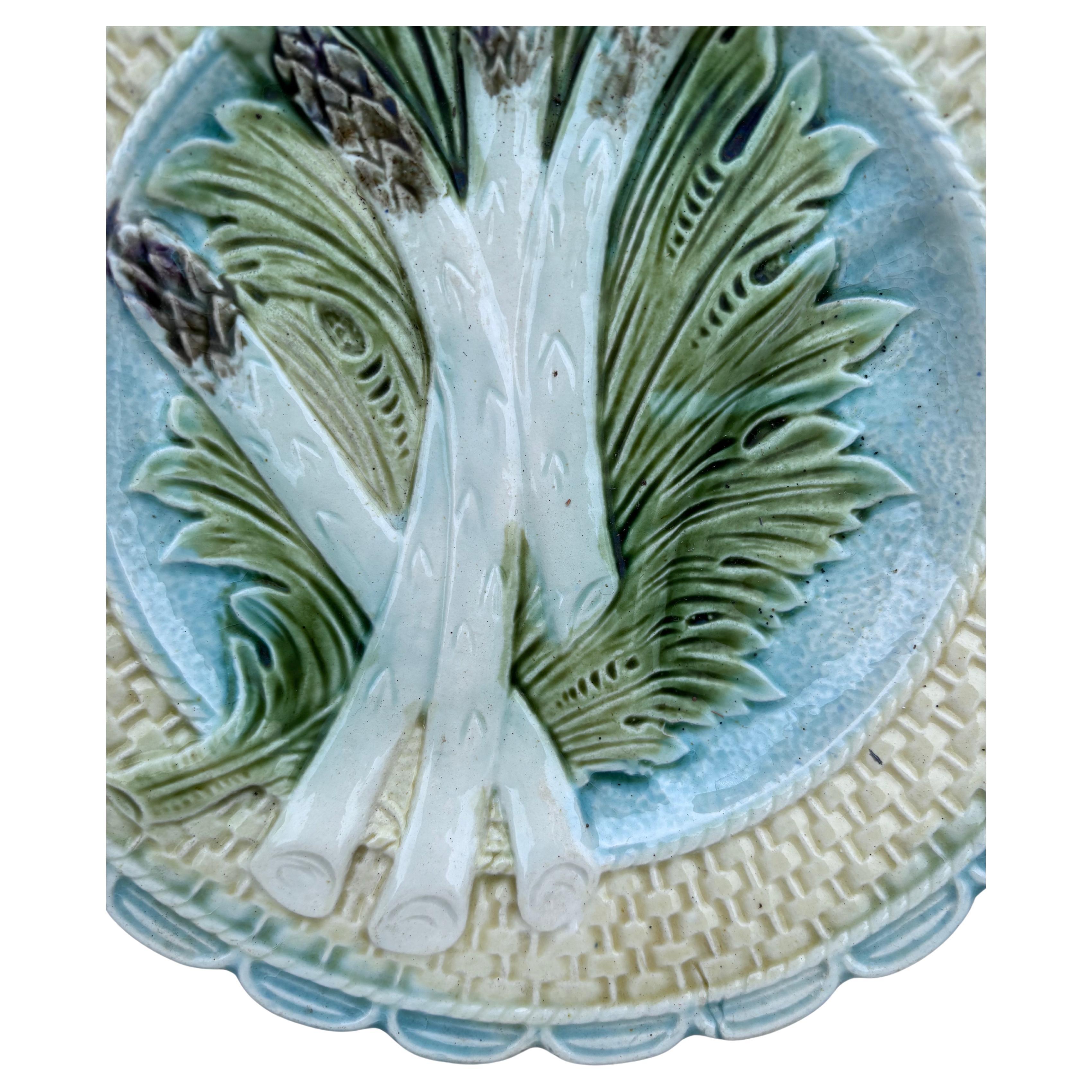 French Provincial French Majolica Asparagus Plate Salins, circa 1890 For Sale