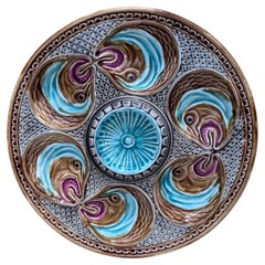 19th Century Majolica Fish Heads Oyster Plate Onnaing
