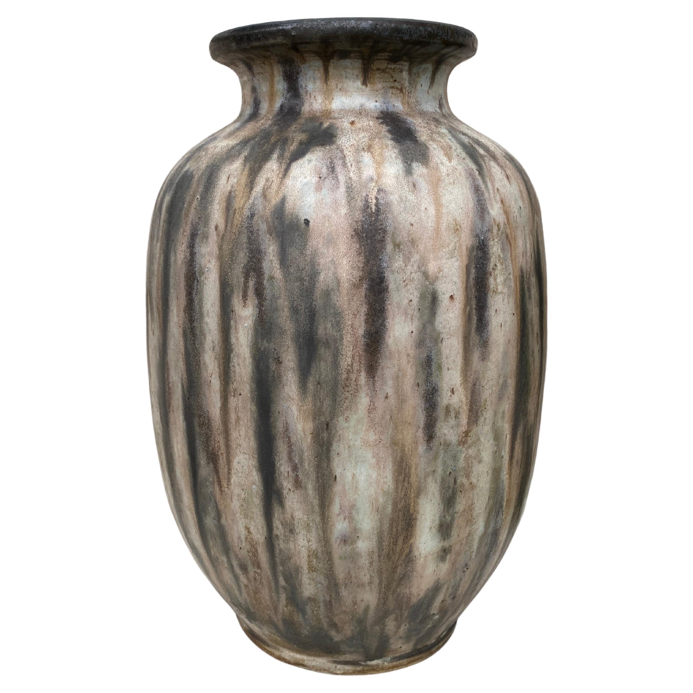 Große Art-Déco-Keramikvase Antoine Dubois Bouffioulx im Zustand „Gut“ im Angebot in Austin, TX