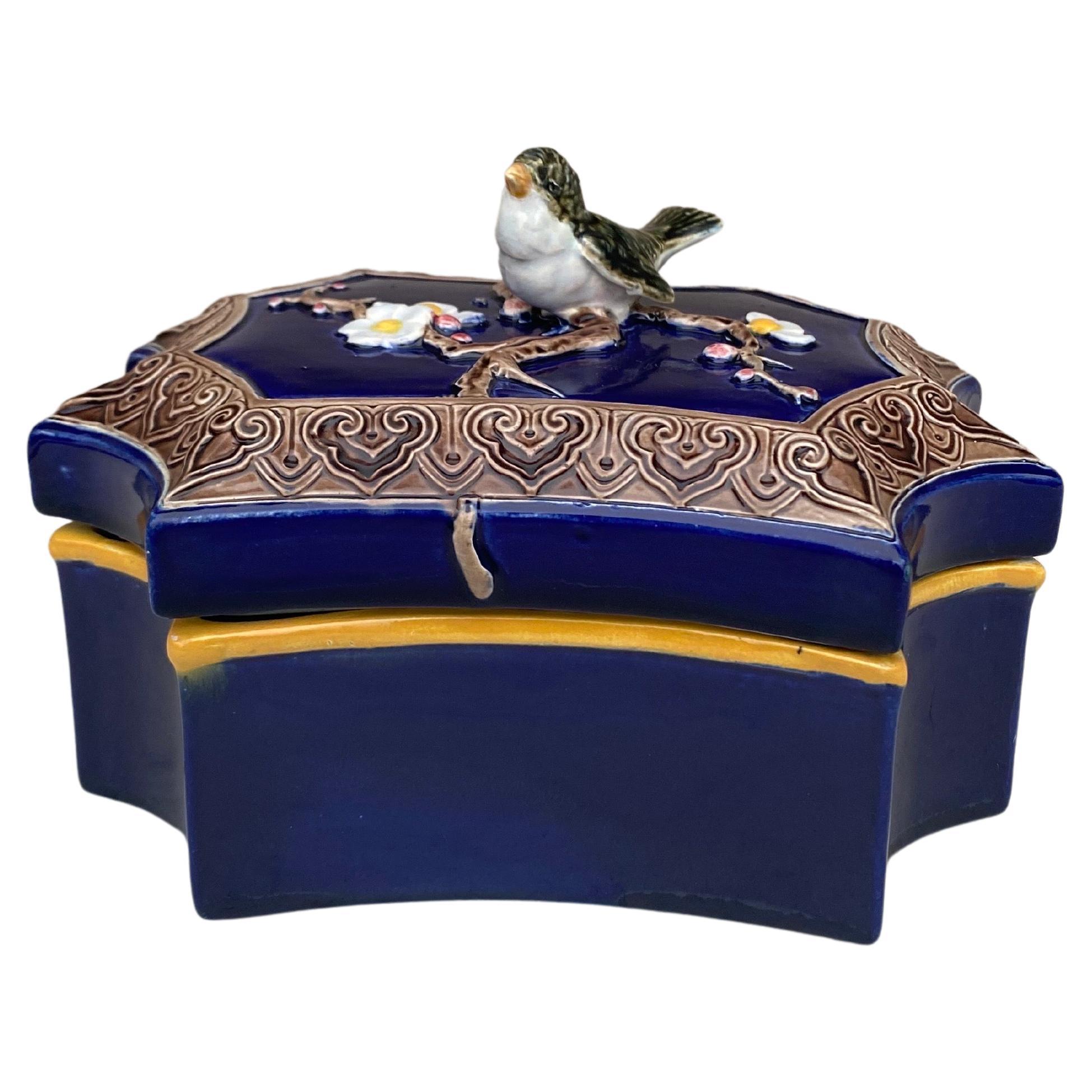19th Century Victorian Majolica Bird Box Joseph Holdcroft For Sale