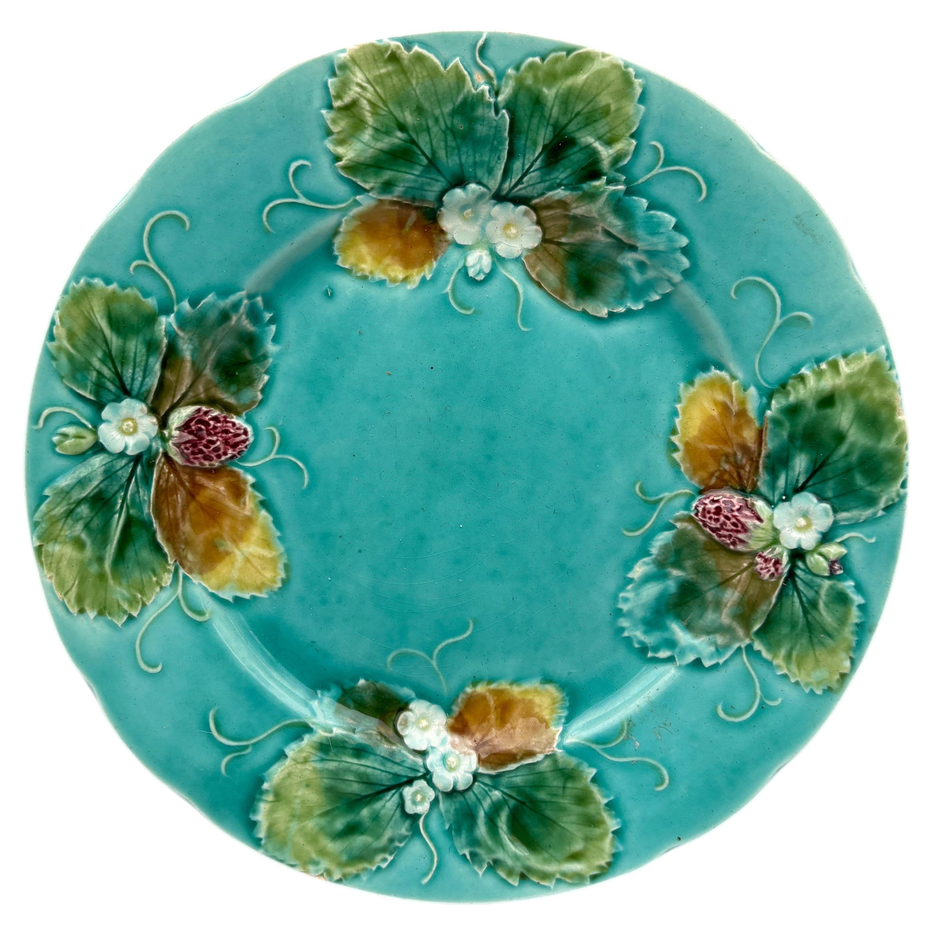 French Majolica Strawberries Plate Luneville, circa 1880