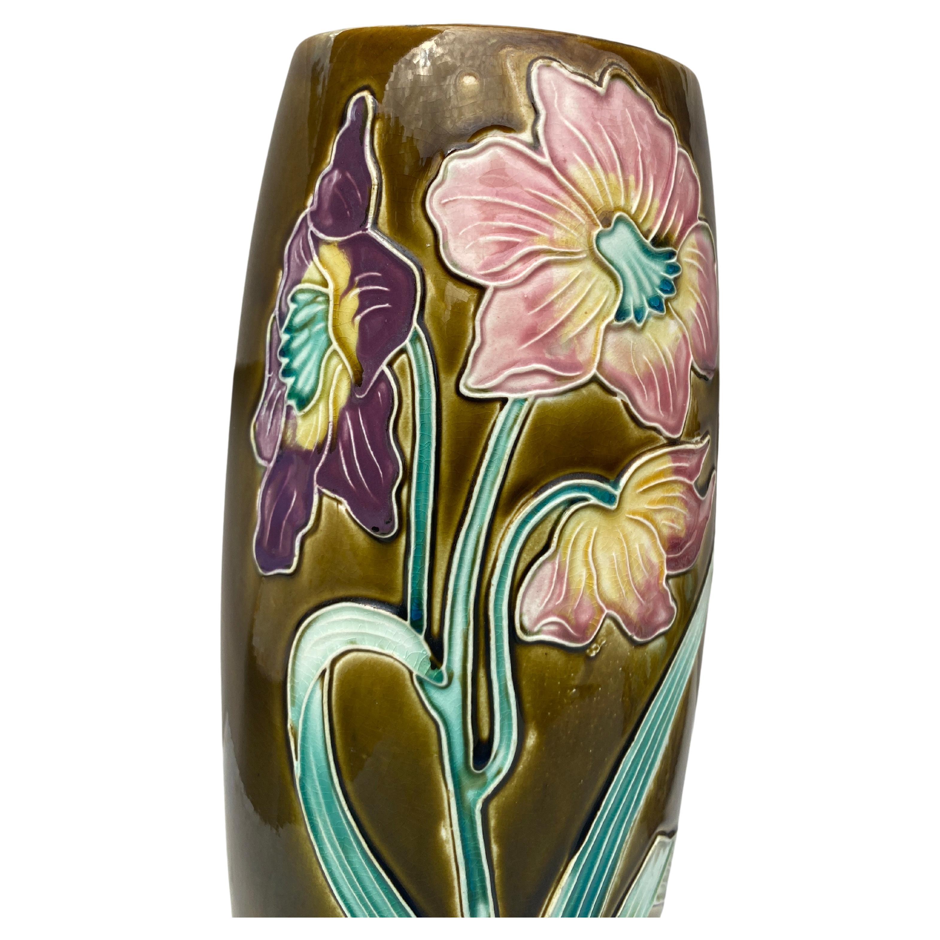 Français Vase à fleurs en majolique française de Fives Lille, vers 1880 en vente