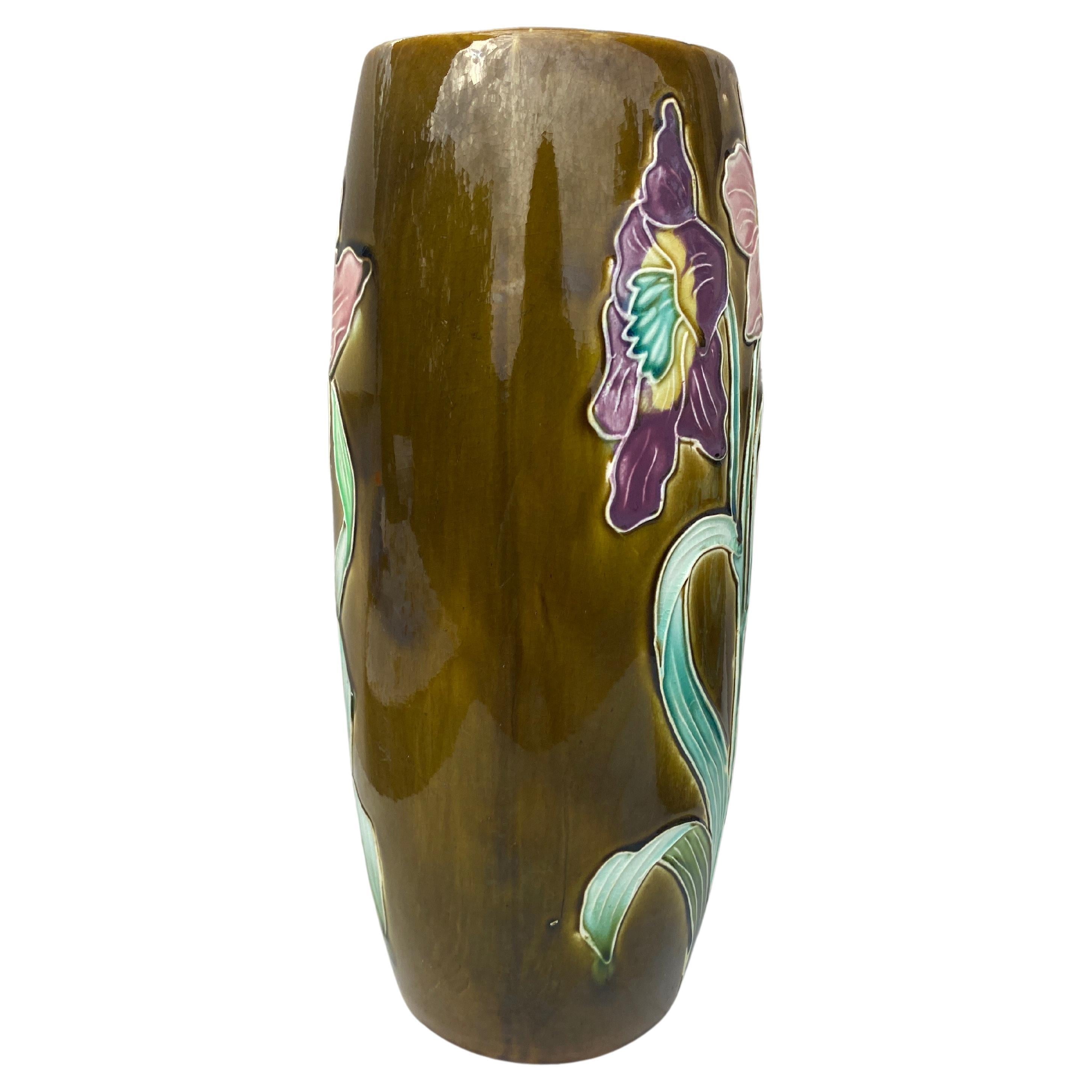 French Majolica Flowers Vase Fives Lille, circa 1880 In Good Condition For Sale In Austin, TX