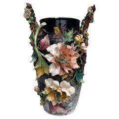 Überdimensionale französische Majolika-Blumenvase mit Henkel aus dem 19. Jahrhundert