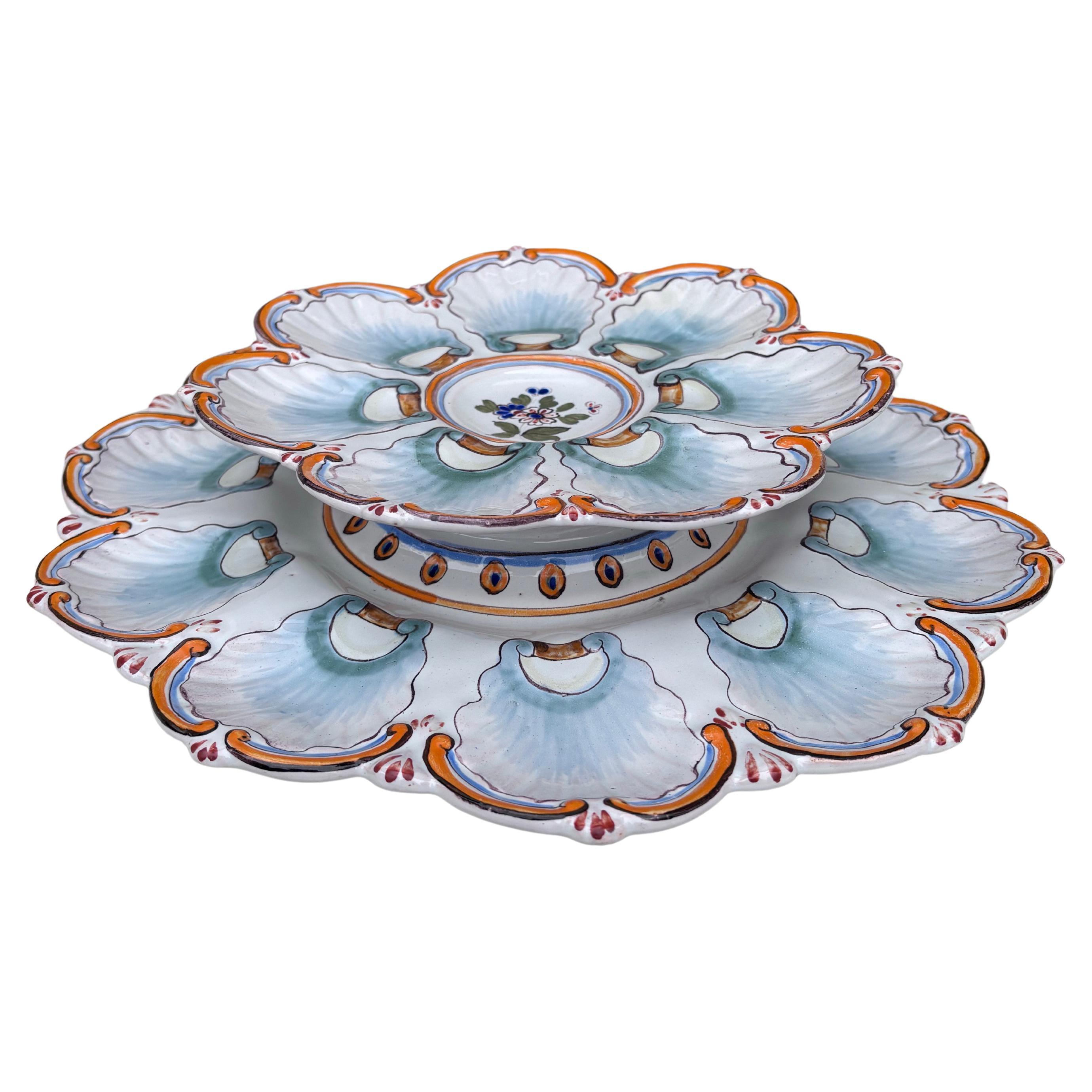 Raro plato de ostras de loza francesa estilo Saint Clement, hacia 1890 Fines del siglo XIX en venta