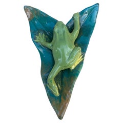 French Majolica Frog Wall Pocket Jerome Massier Fils Vallauris, circa 1900