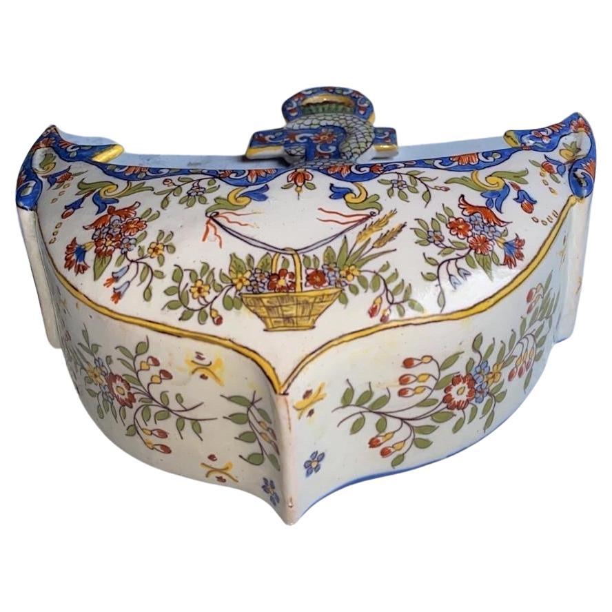 Ancla de bolsillo de pared de loza francesa Desvres Fourmaintraux, circa 1890 en Bueno estado para la venta en Austin, TX