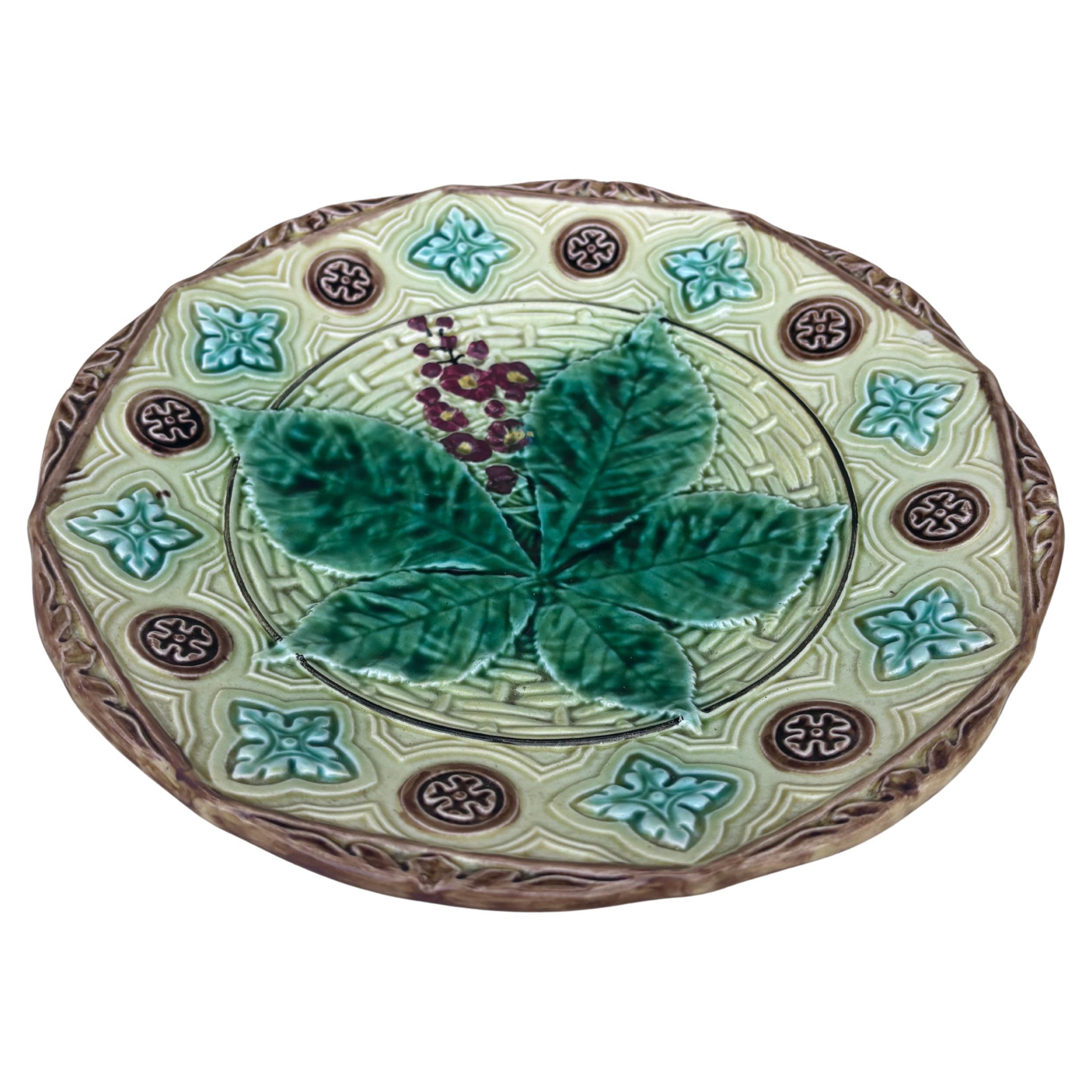 Country Set of 6 Large German Majolica Chesnut Leaves Plate Circa 1900 For Sale
