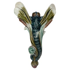 Seltenes Paar Majolika Libellen-Wandtaschen Fives-Lille, um 1900