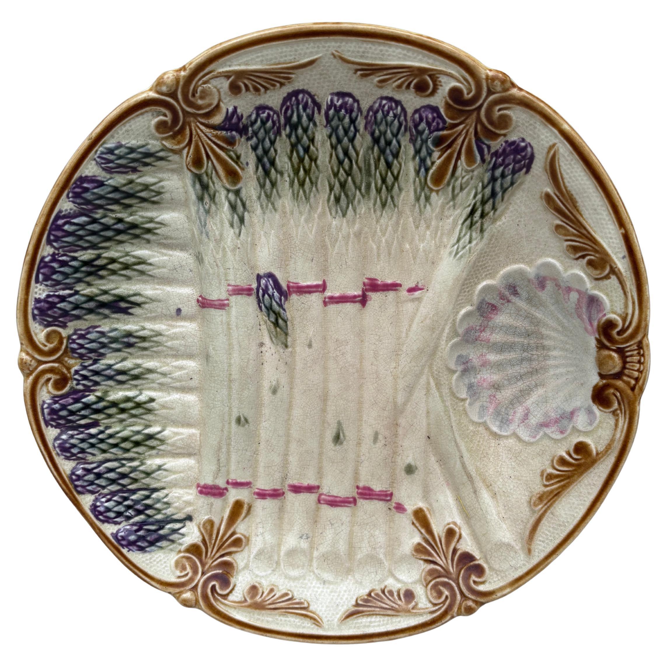 French Majolica Asparagus Plate Onnaing, circa 1890 For Sale