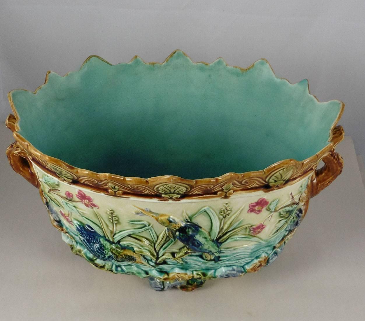 19th Century Majolica Pond W. Kingfishers Jardiniere, Onnaing (Ästhetizismus)