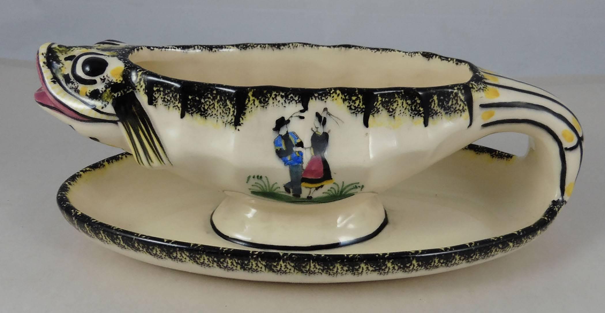 Complete French Faience Fish Service Henriot Quimper, circa 1940 1