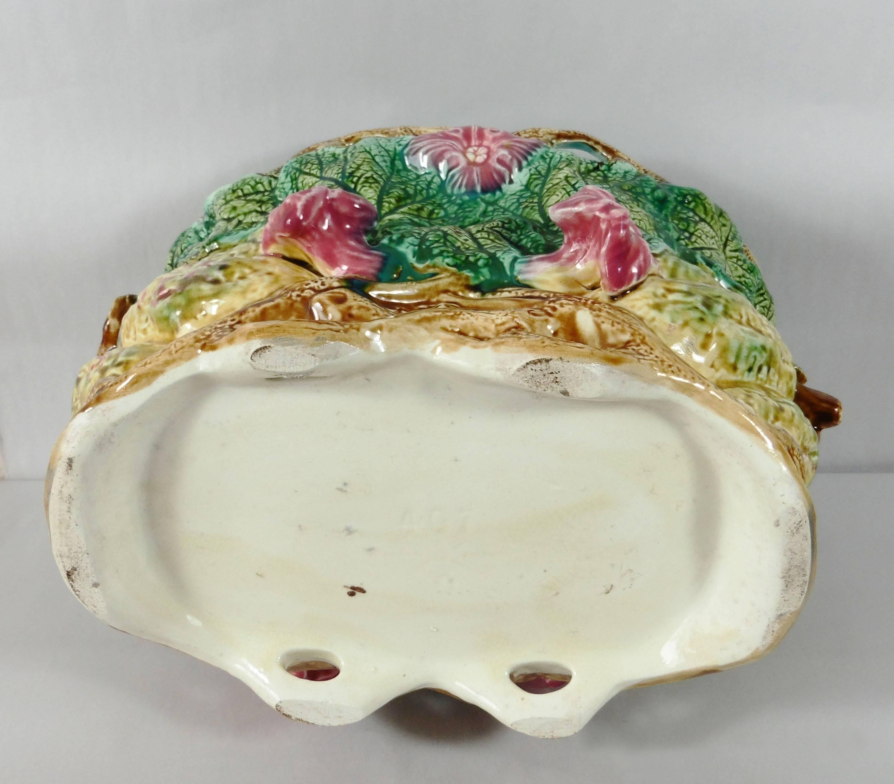 19th Century Majolica Pumpkin Jardinière Onnaing In Good Condition In Austin, TX