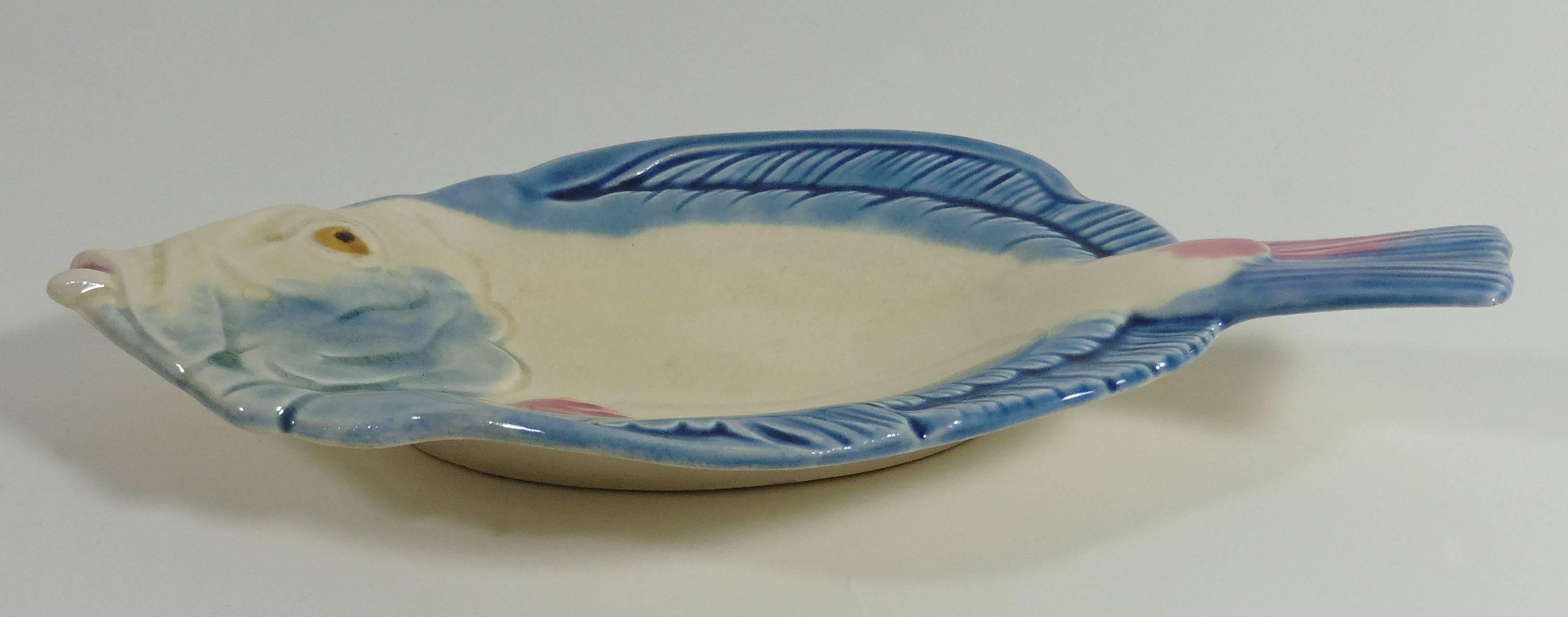 Large Majolica smooth oreo or smooth dory platter signed Hippolyte Boulenger, circa 1890.Usually found on small size.

