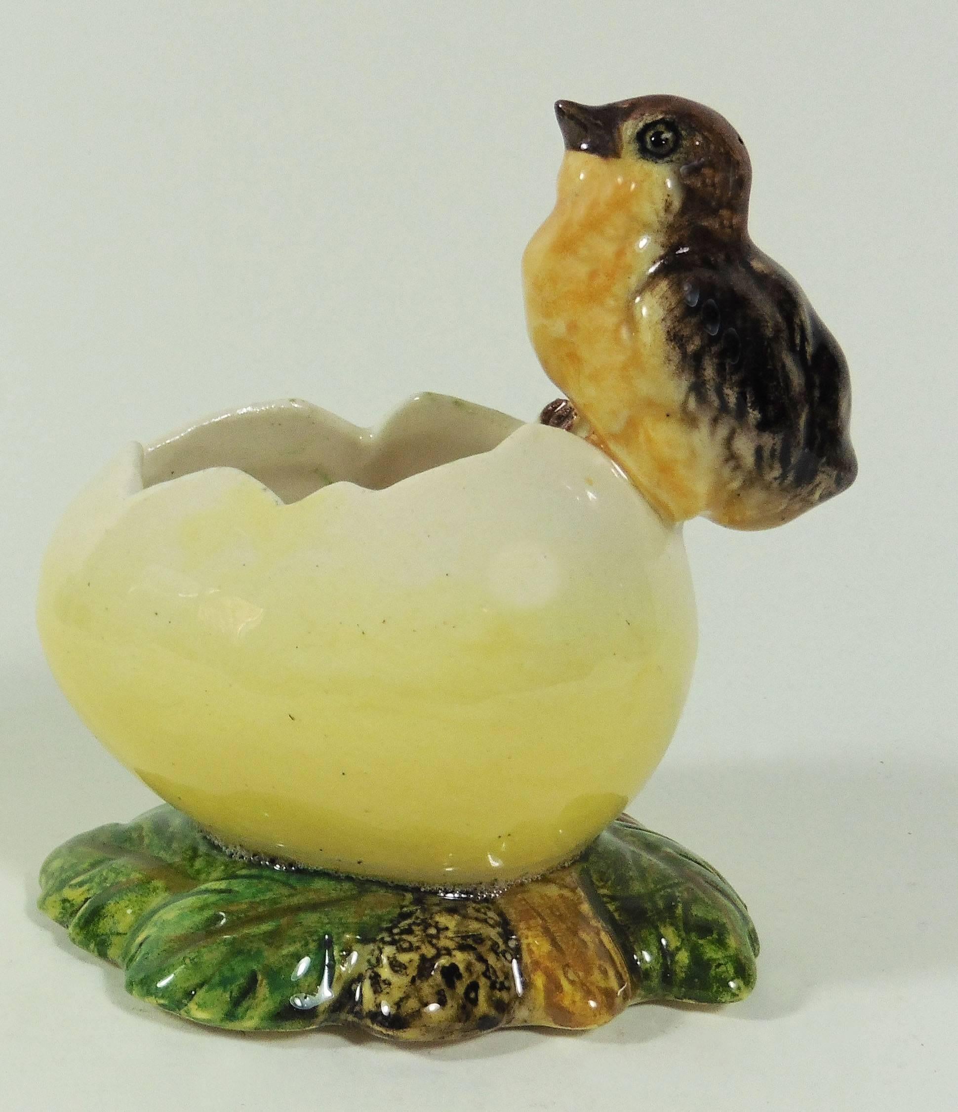 Lovely Majolica chick on a yellow egg jardinière bowl signed Jerome Massier Fils, circa 1900.