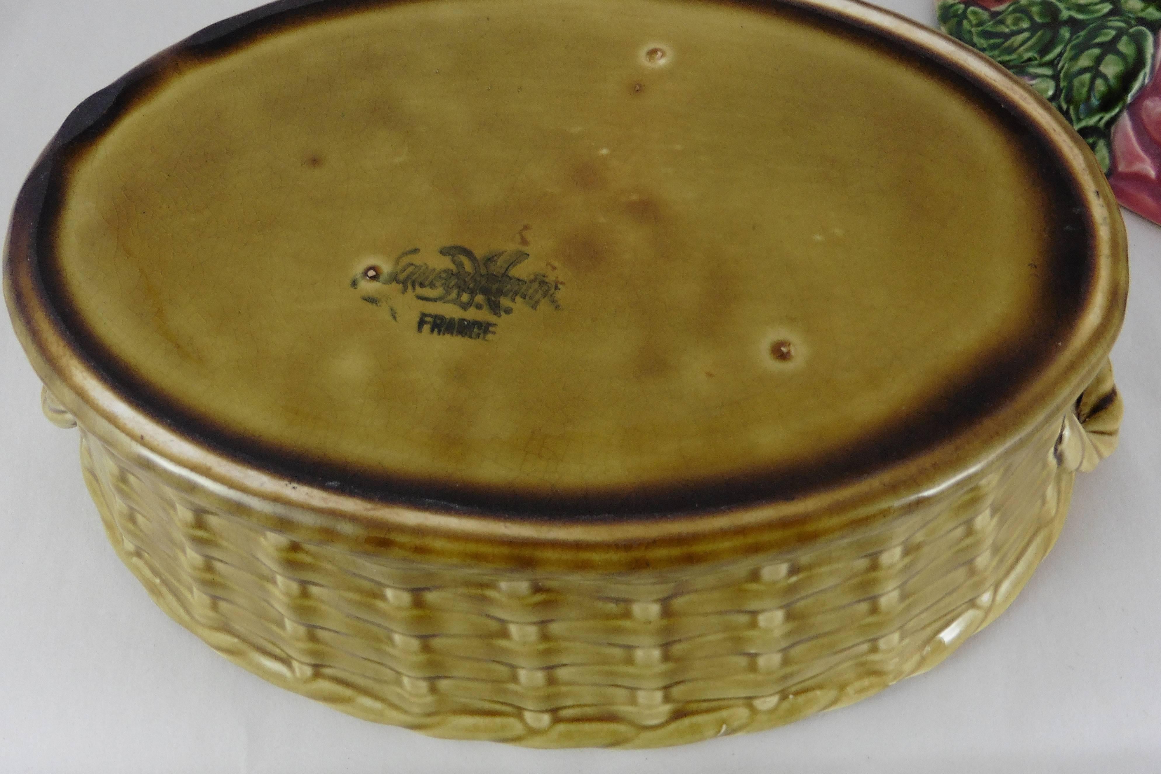 French Majolica Roses Basket Sarreguemines In Good Condition In Austin, TX