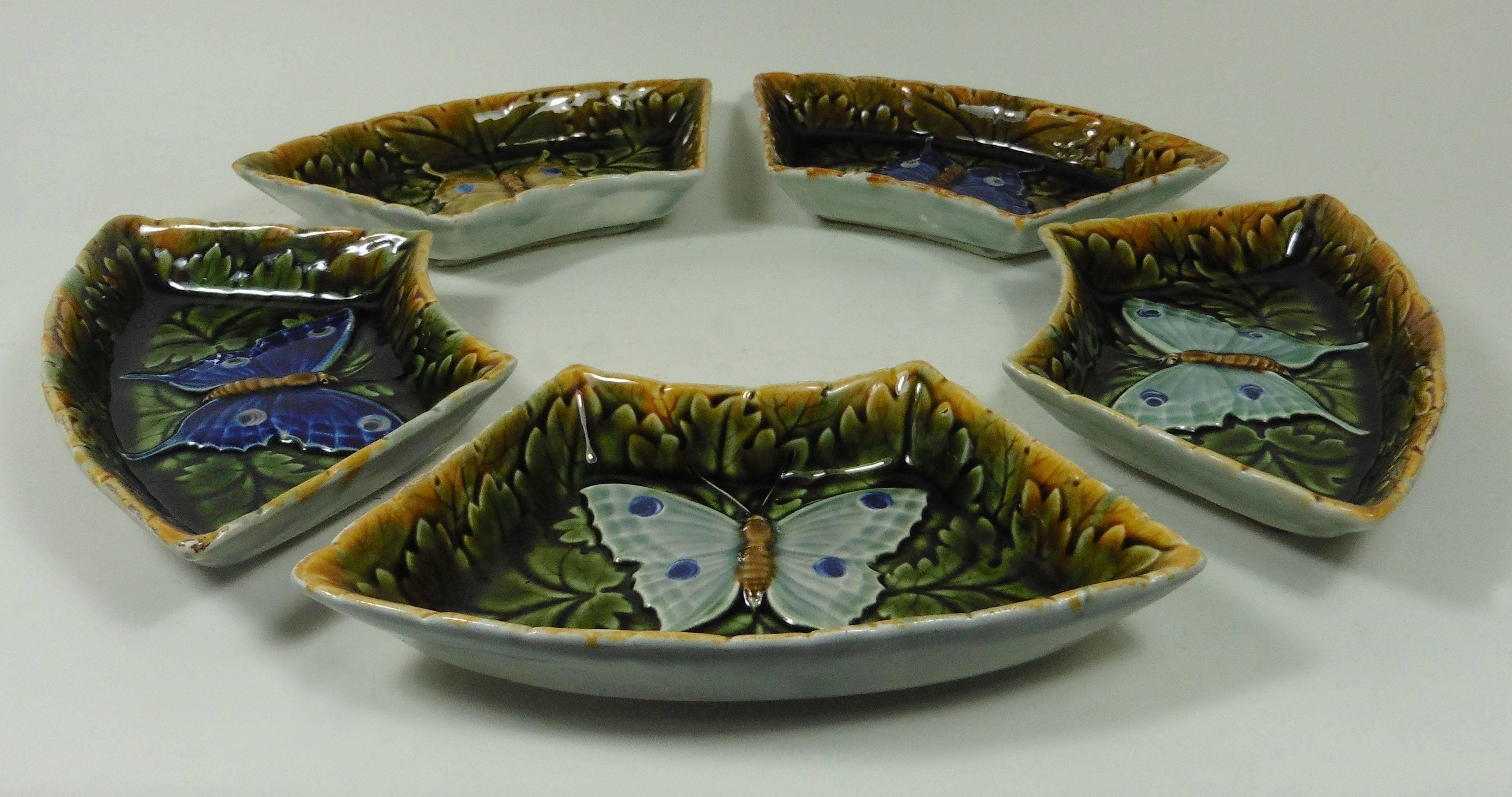 Art Nouveau Set of Five Austrian Majolica Butterflies Dishes, circa 1900 For Sale