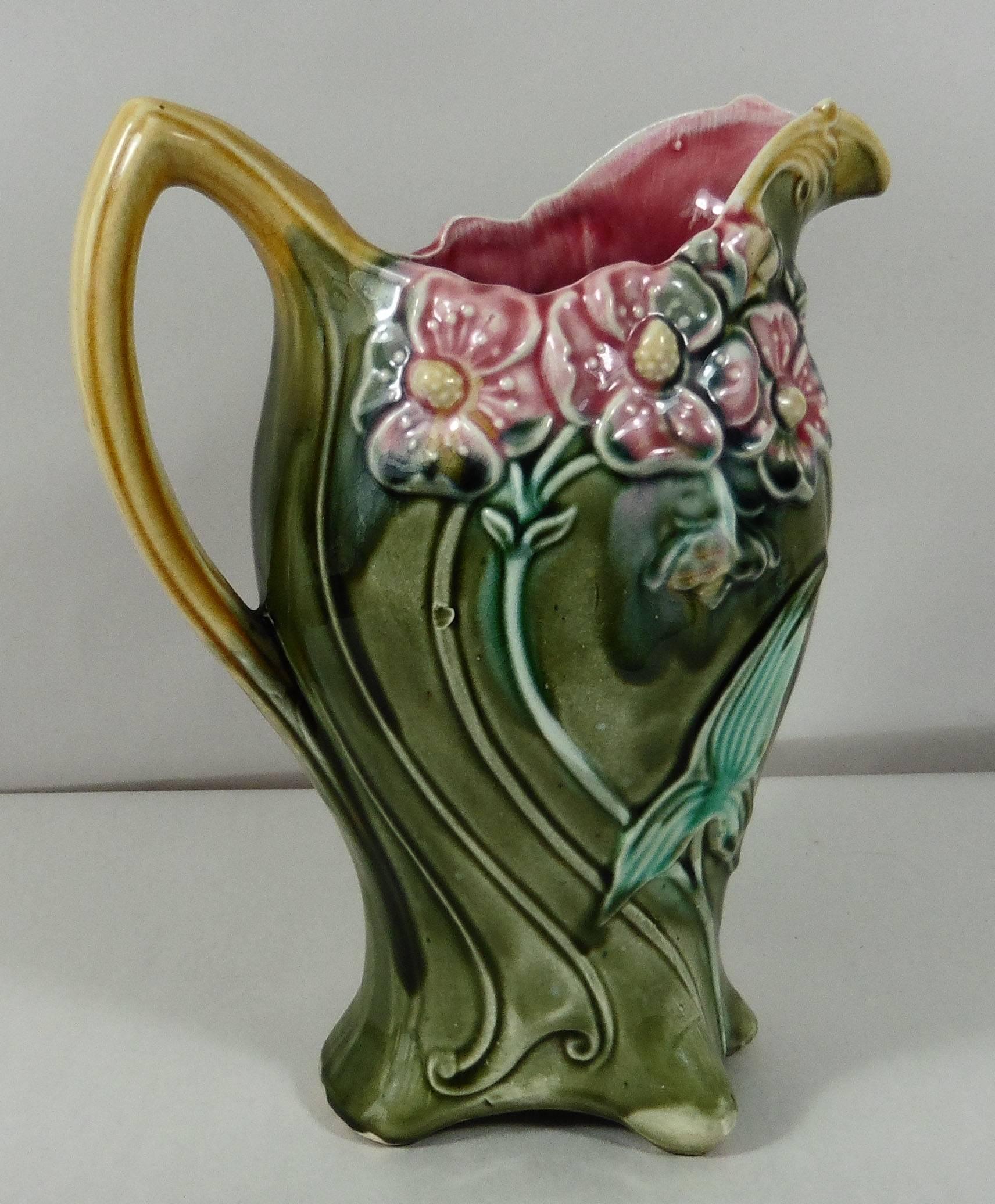 frie onnaing pitcher