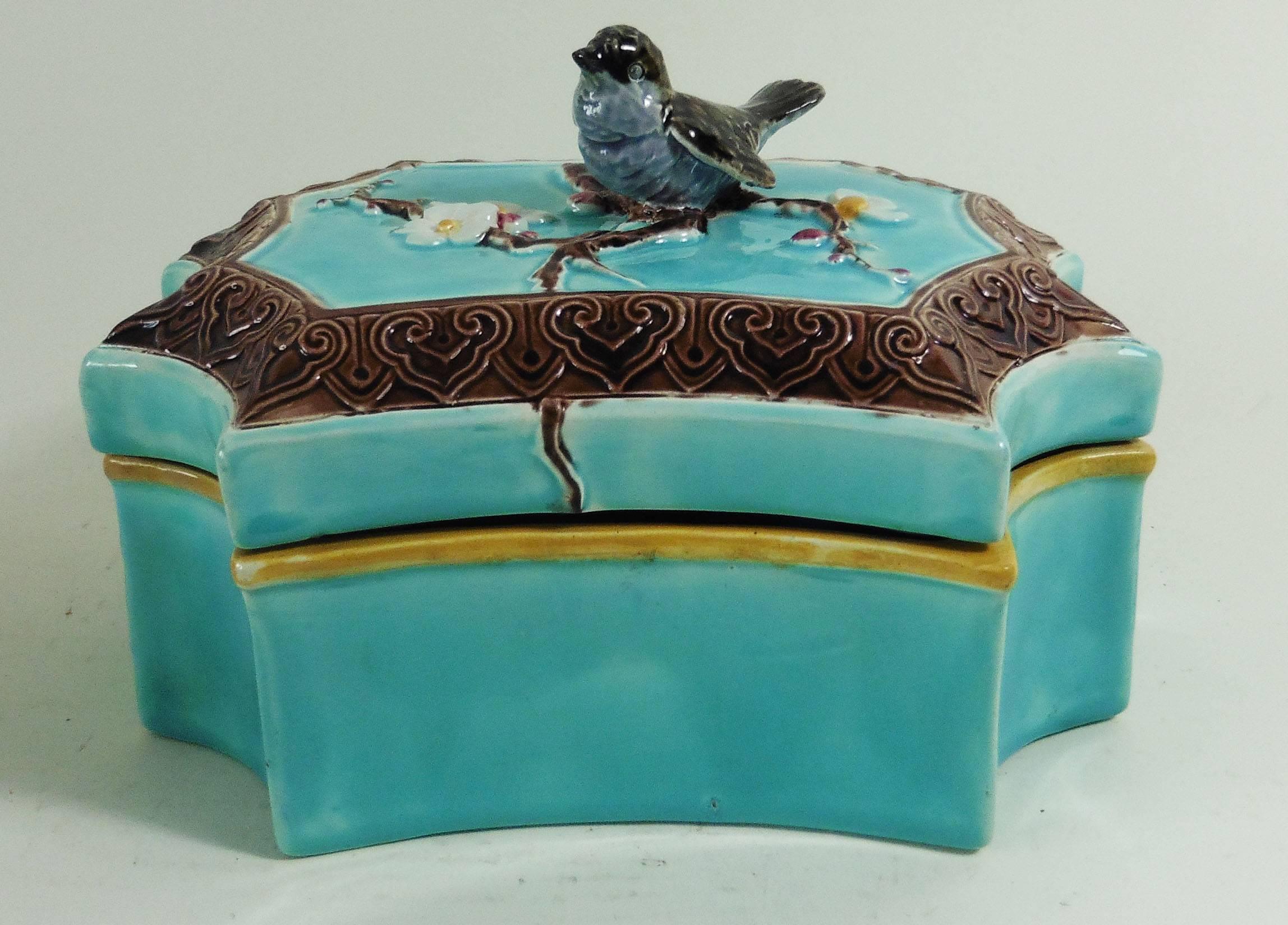 British 19th Century Victorian Majolica Bird Box Joseph Holdcroft For Sale